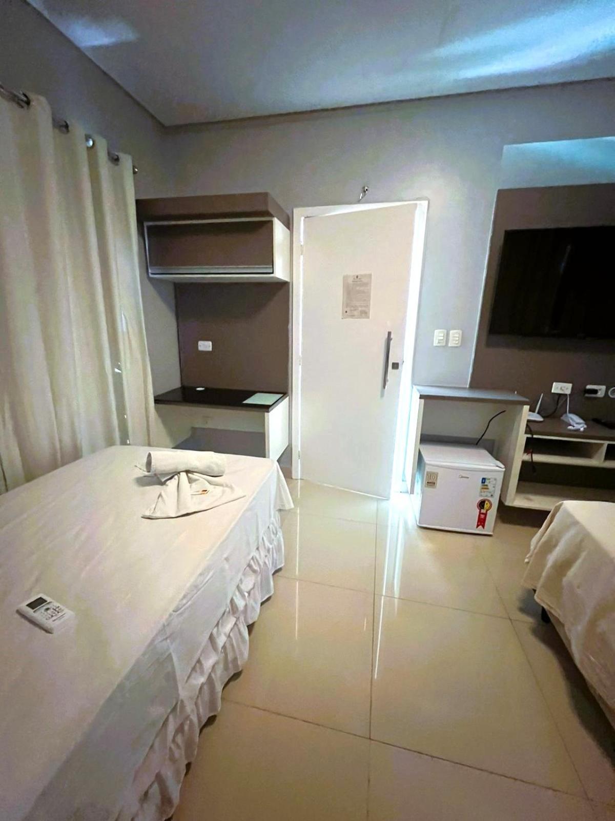 Double Room - Photo 9