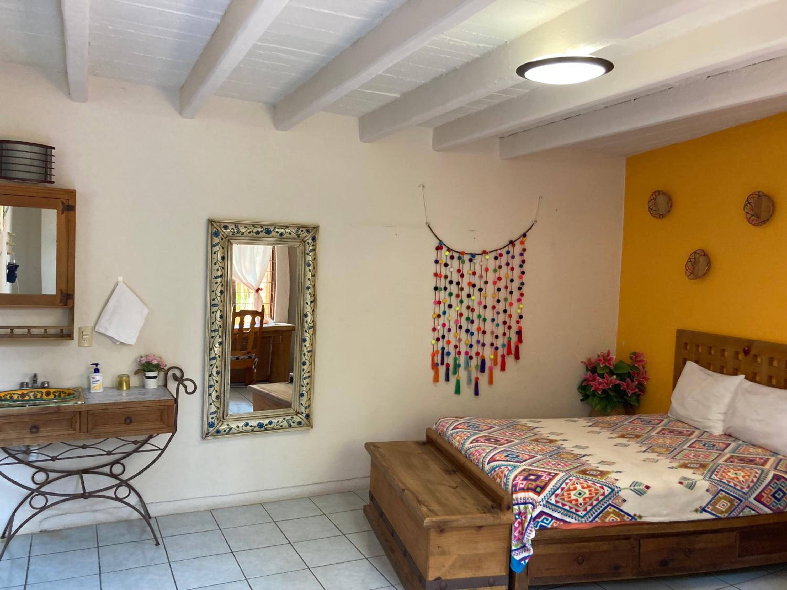 One-Bedroom Apartment - Photo 16