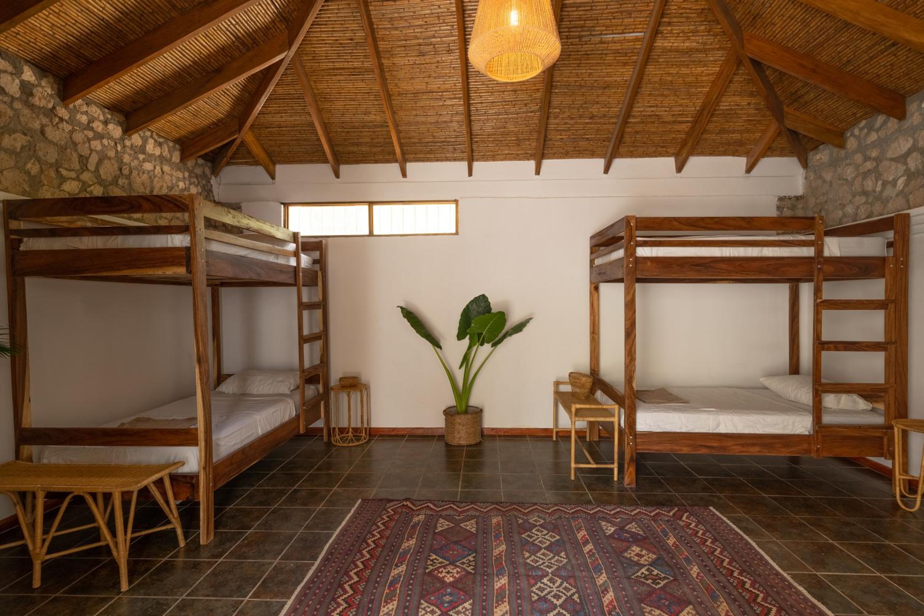 Bed in 6-Bed Mixed Dormitory Room photo 2