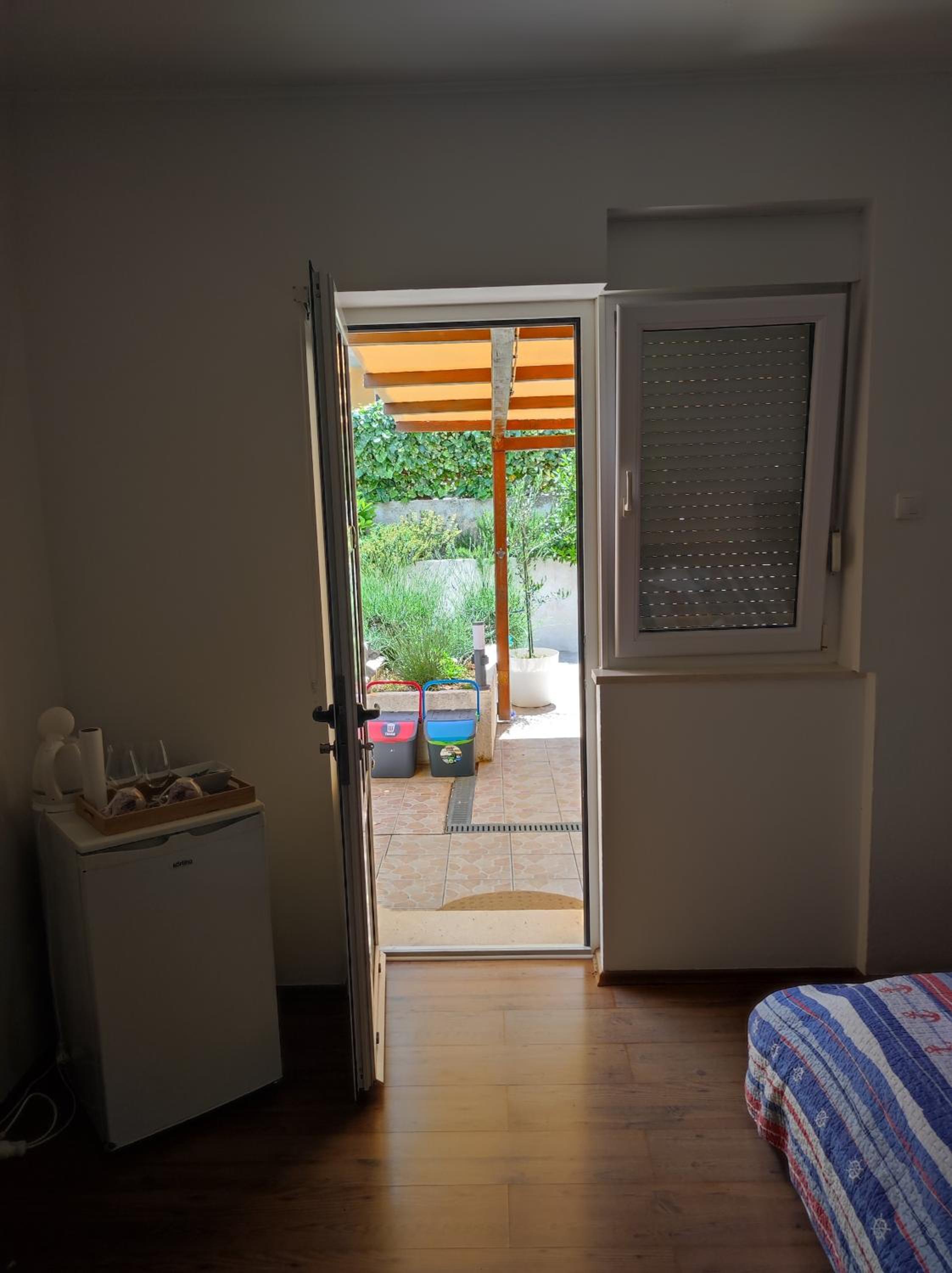 Double Room - Photo 21