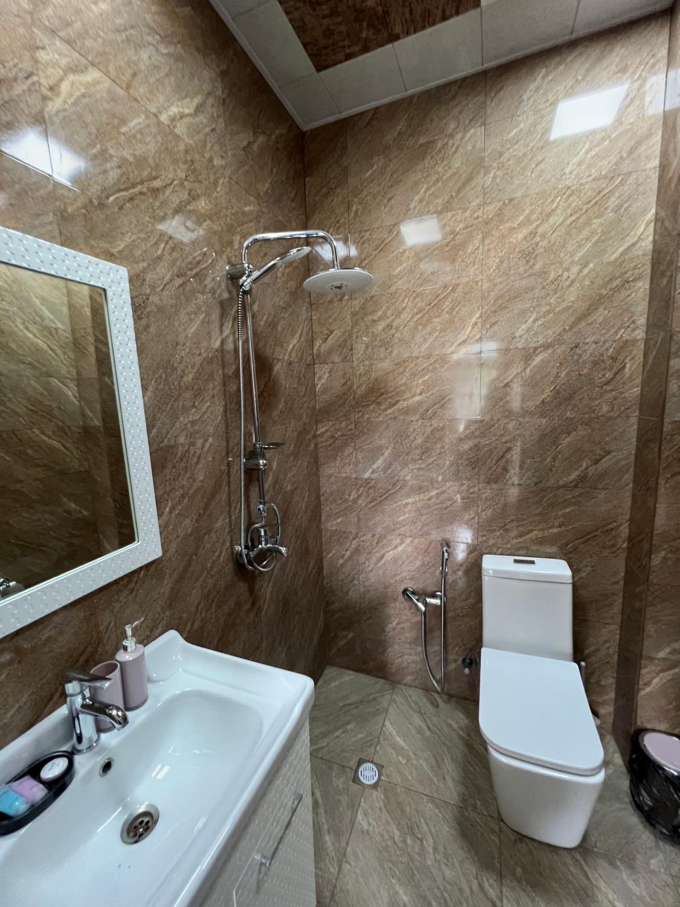 Large Double Room photo 3