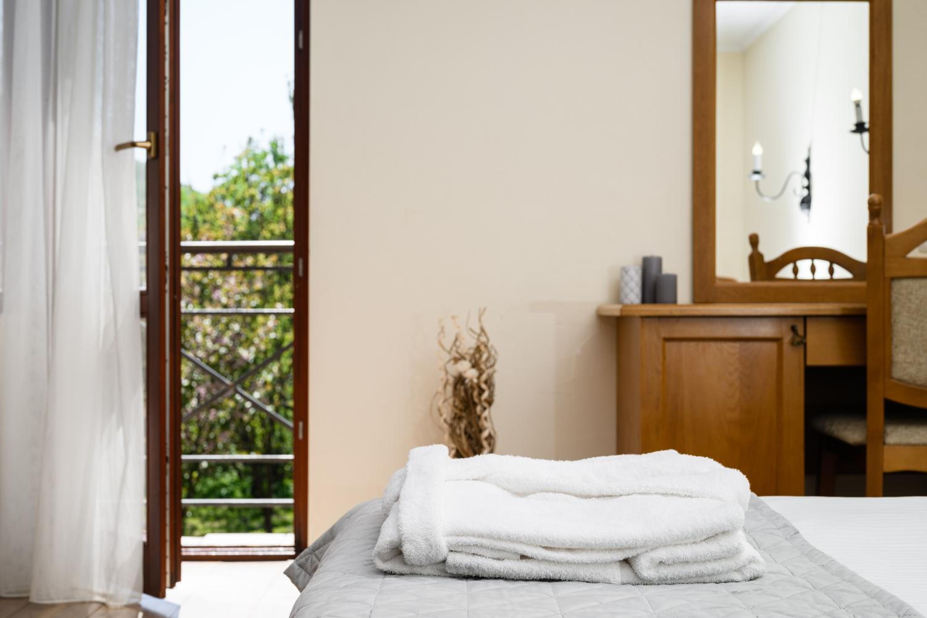 Junior Suite with Balcony photo 1