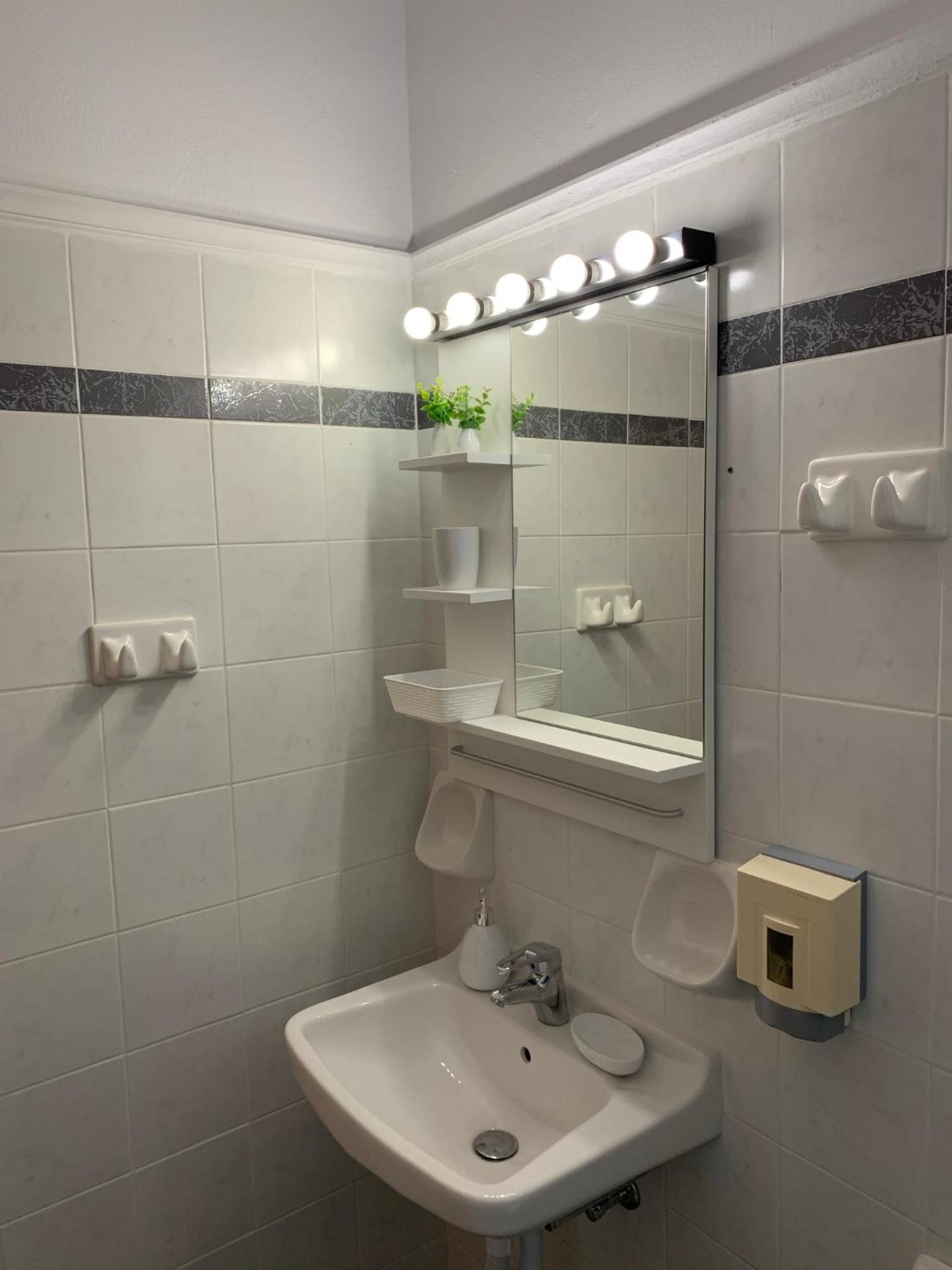 Double or Twin Room photo 3