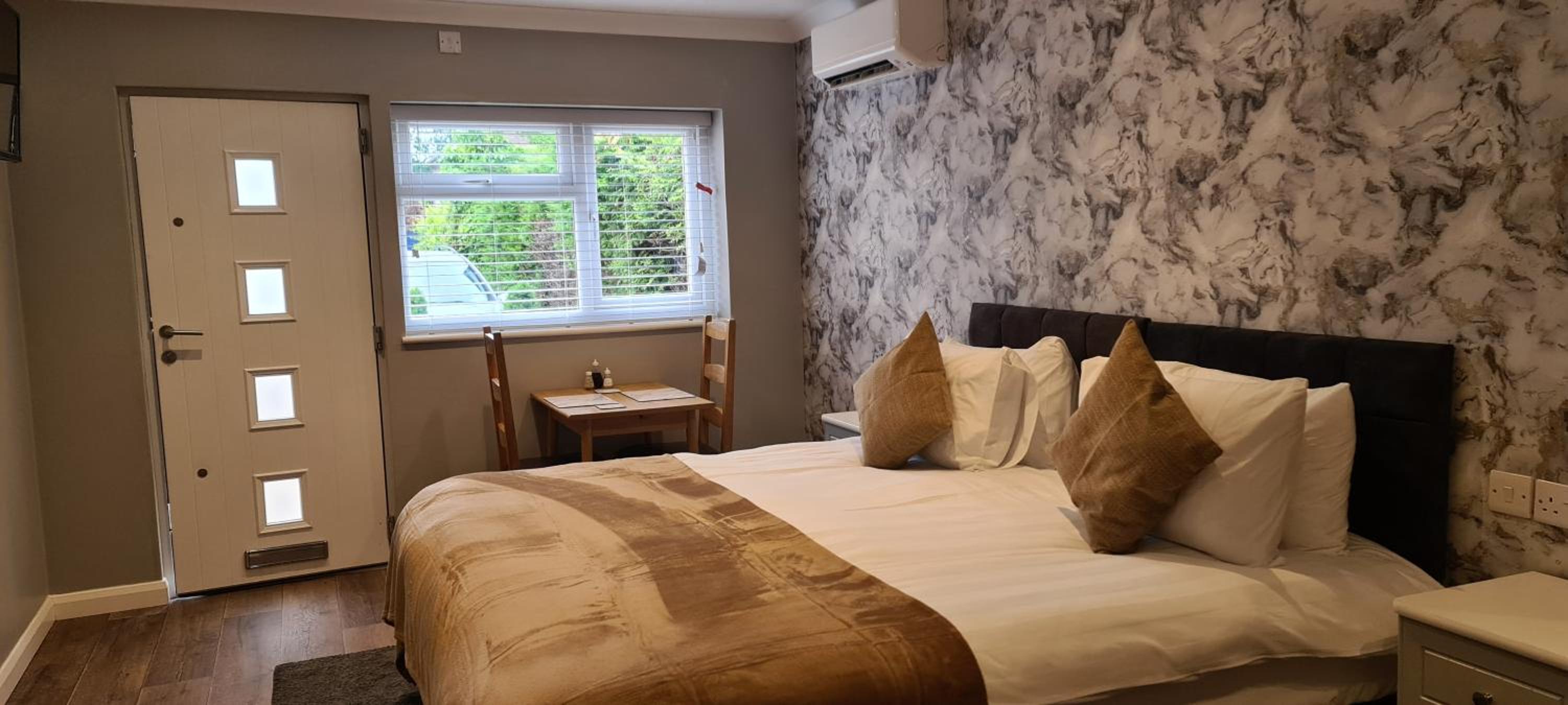 Superior Double or Twin Room - Photo 4
