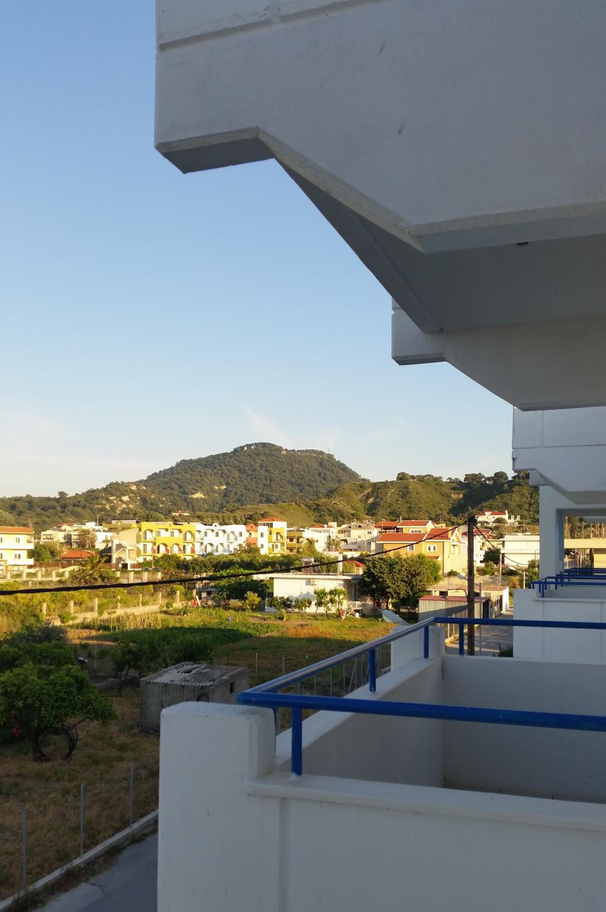 Apartment With Balcony photo 3