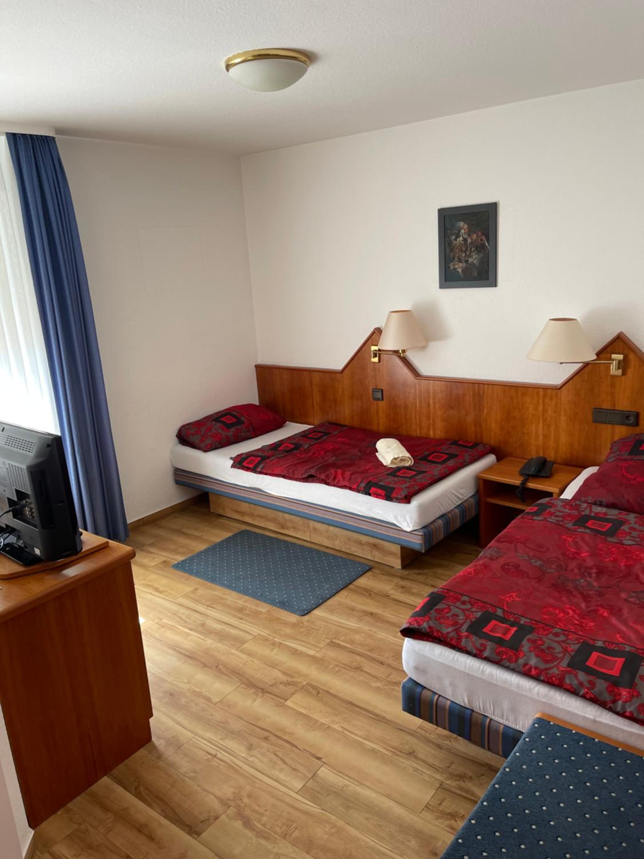 Twin Room with Private Bathroom