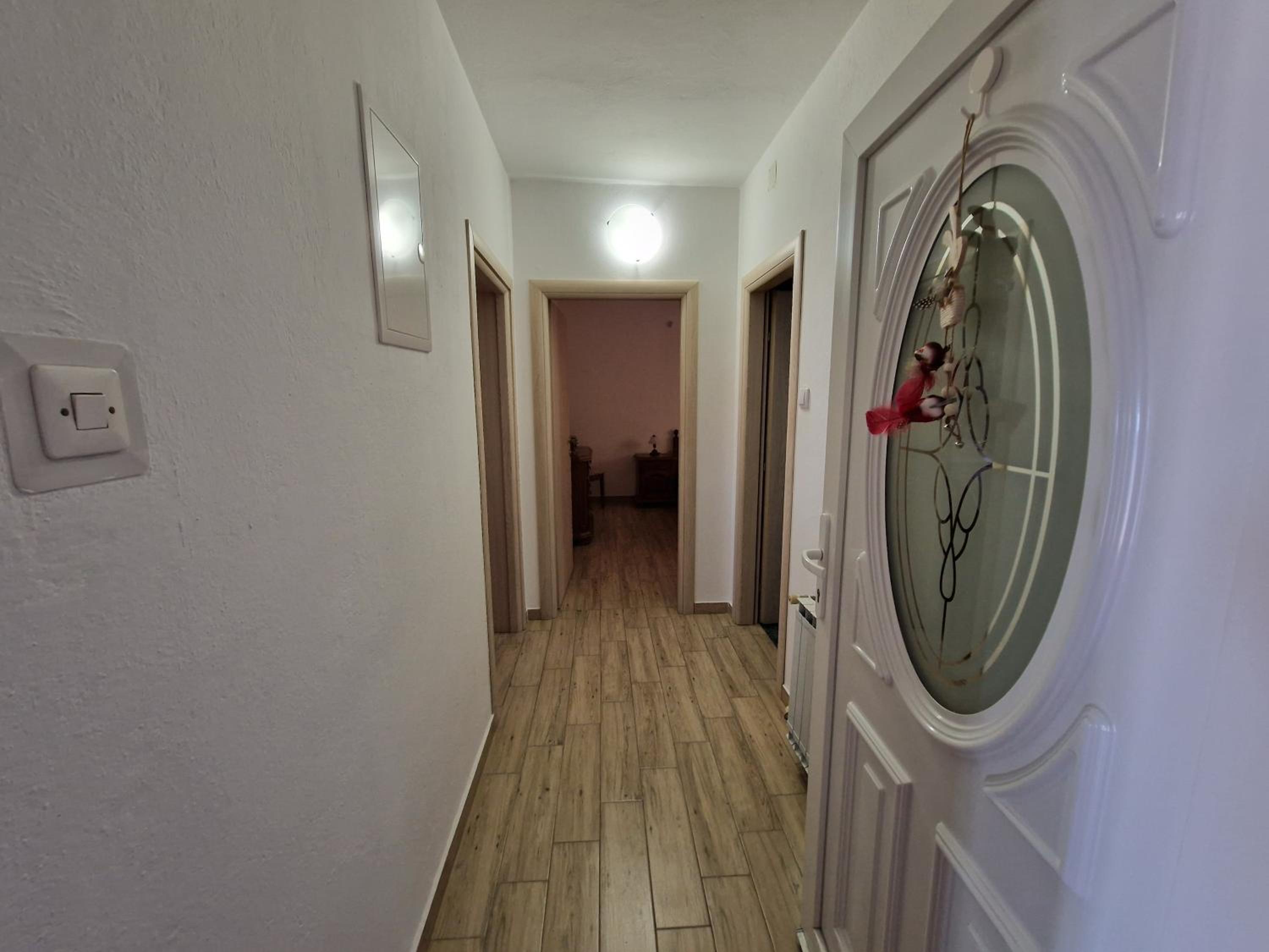 Two-Bedroom Apartment with Terrace and Sea View - Photo 12