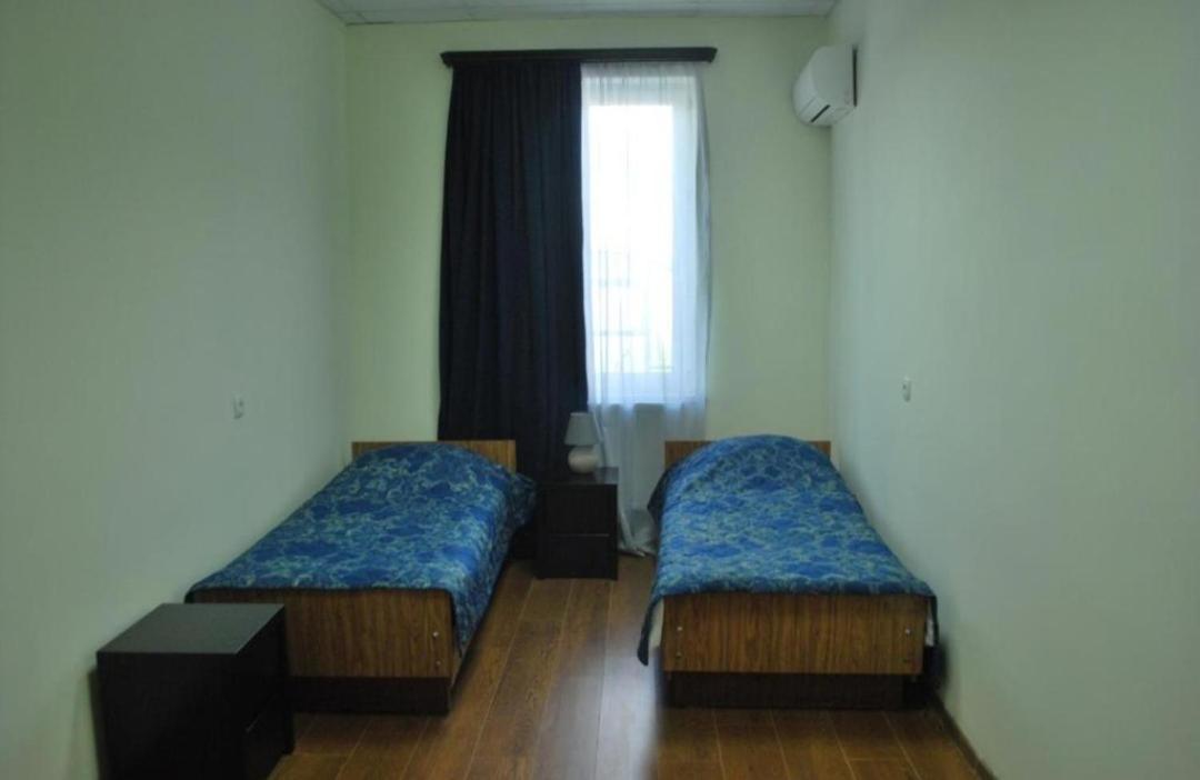 Large Double or Twin Room photo 2