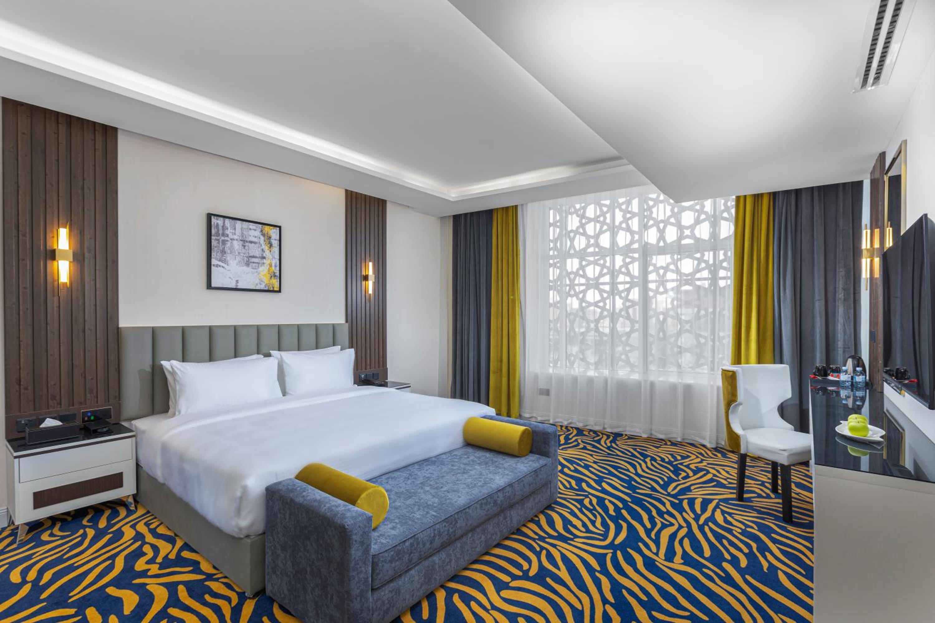 Superior King Room - Photo 4