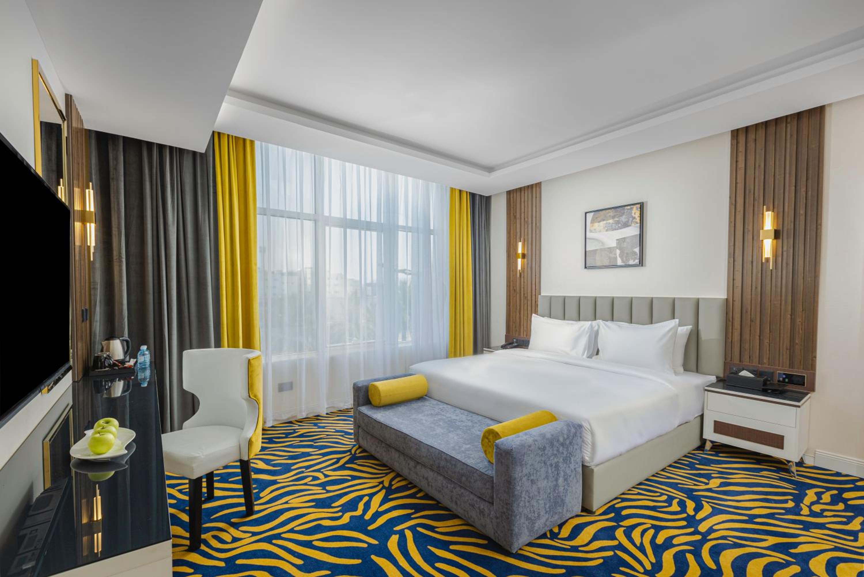 Superior King Room - Photo 5