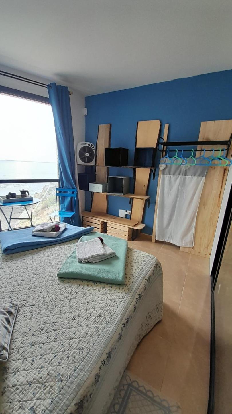 One-Bedroom Apartment with Sea View photo 2
