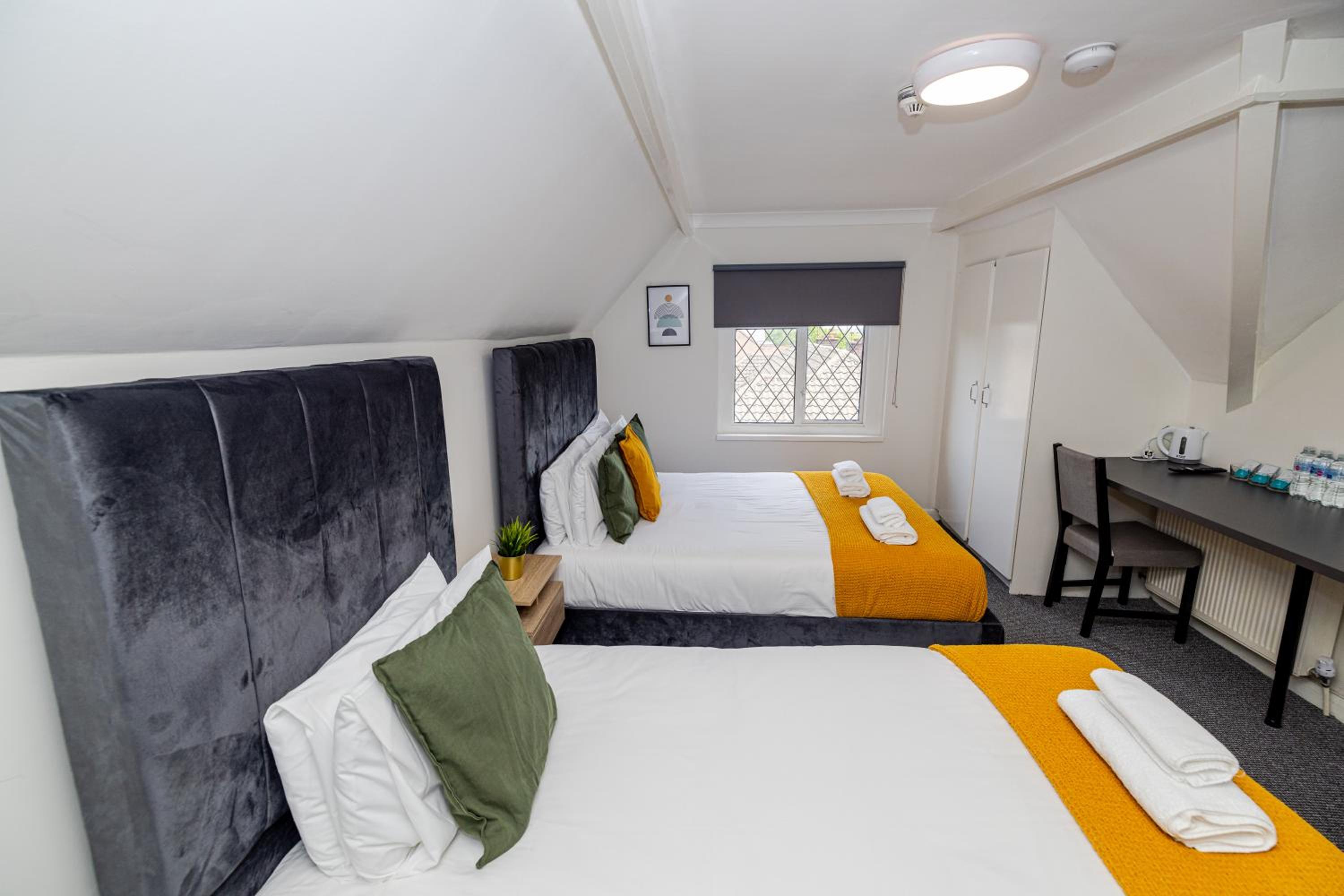 Standard Triple Room photo 3