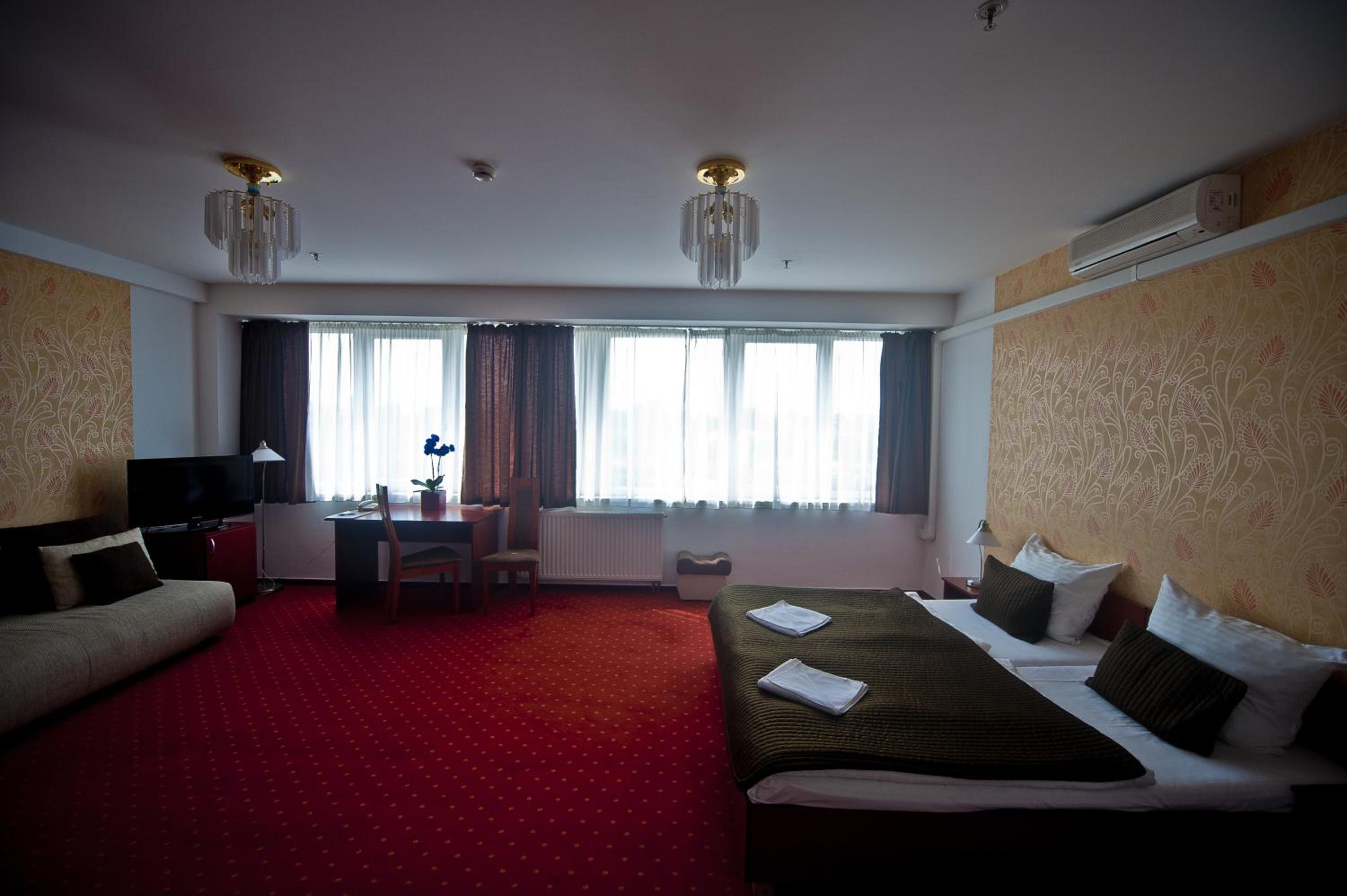 Apartment - Photo 3