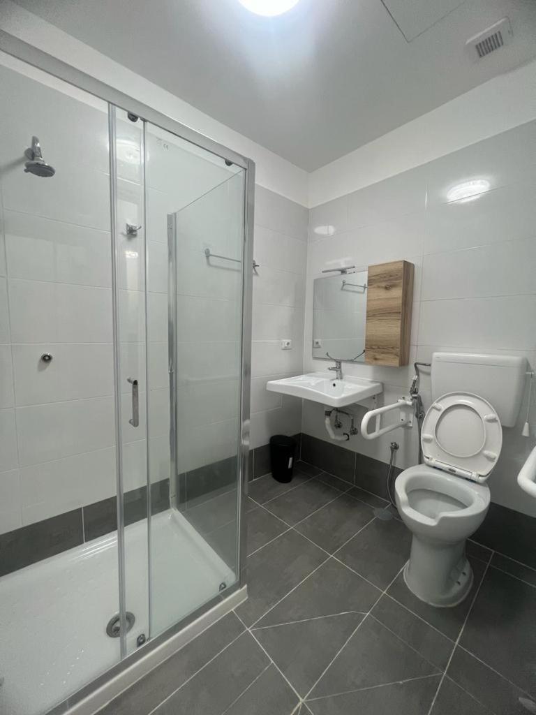 Double Room with Private Bathroom photo 2