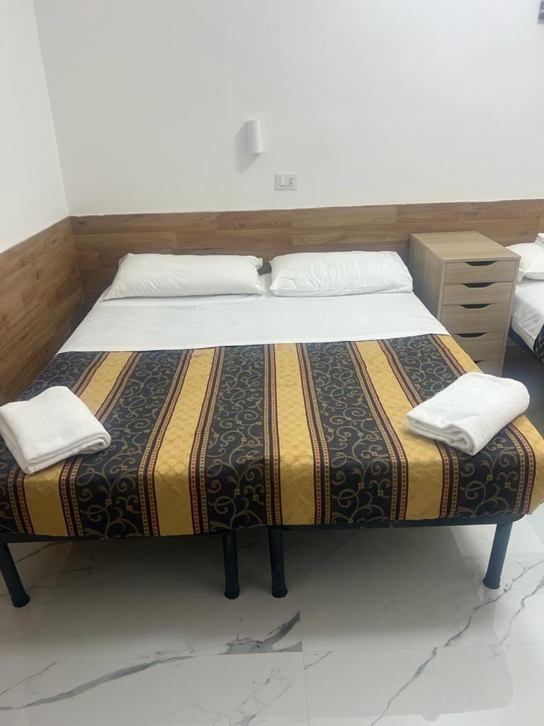 Triple Room with Bathroom photo 2