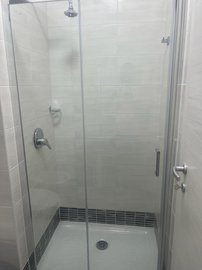 Family Room with Bathroom photo 2