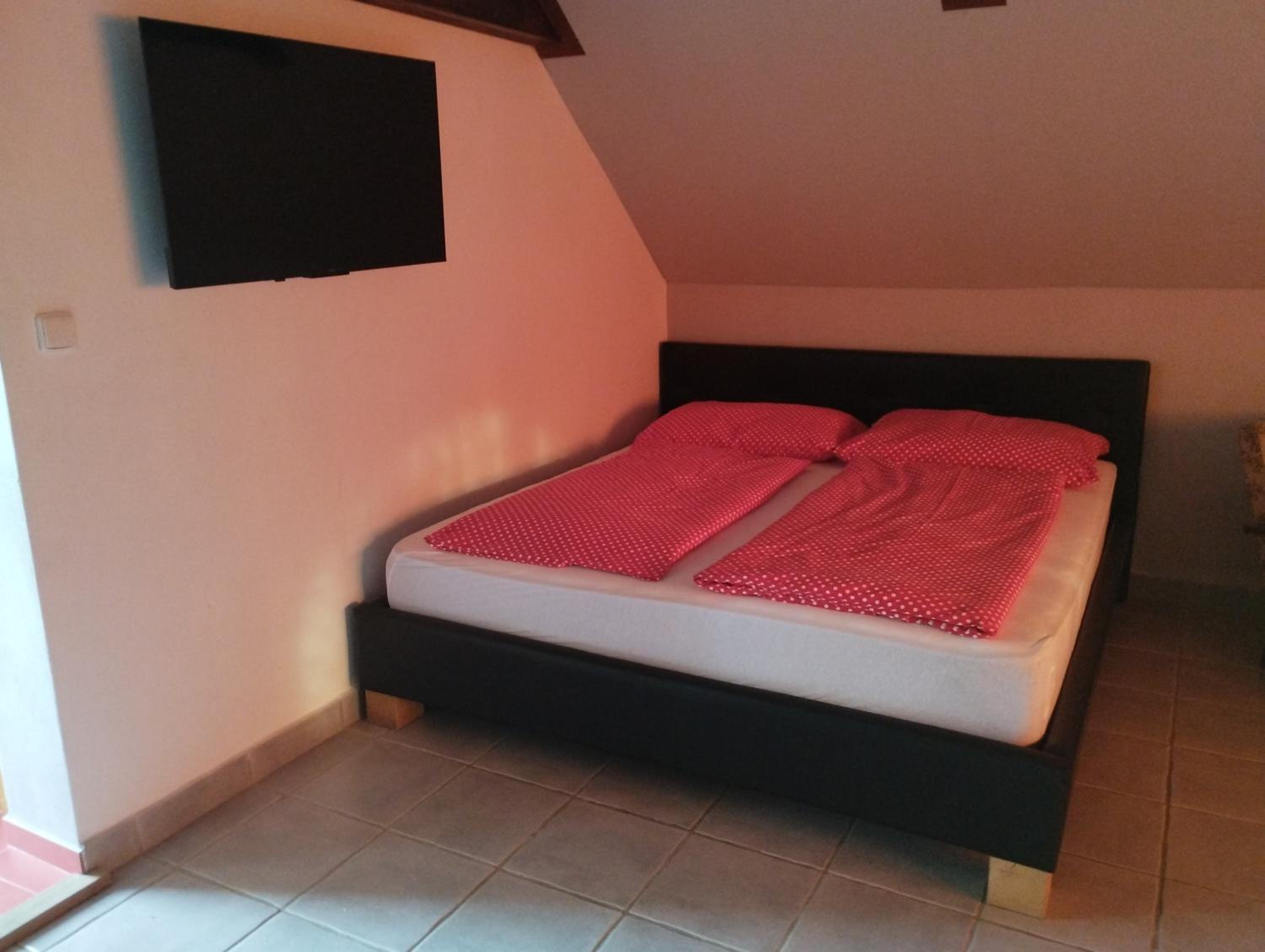 One-Bedroom Suite photo 1