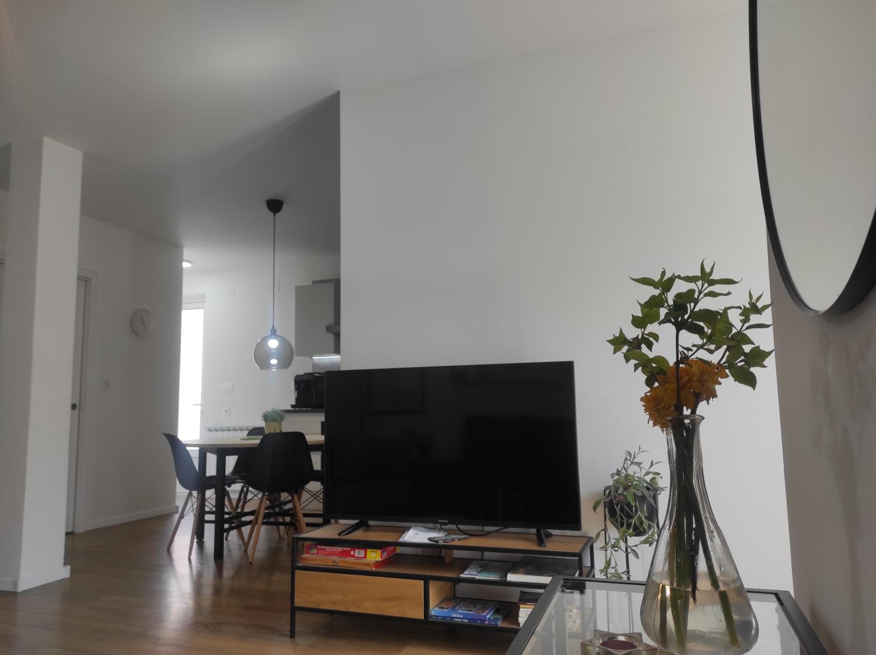 Two-Bedroom House - Photo 11