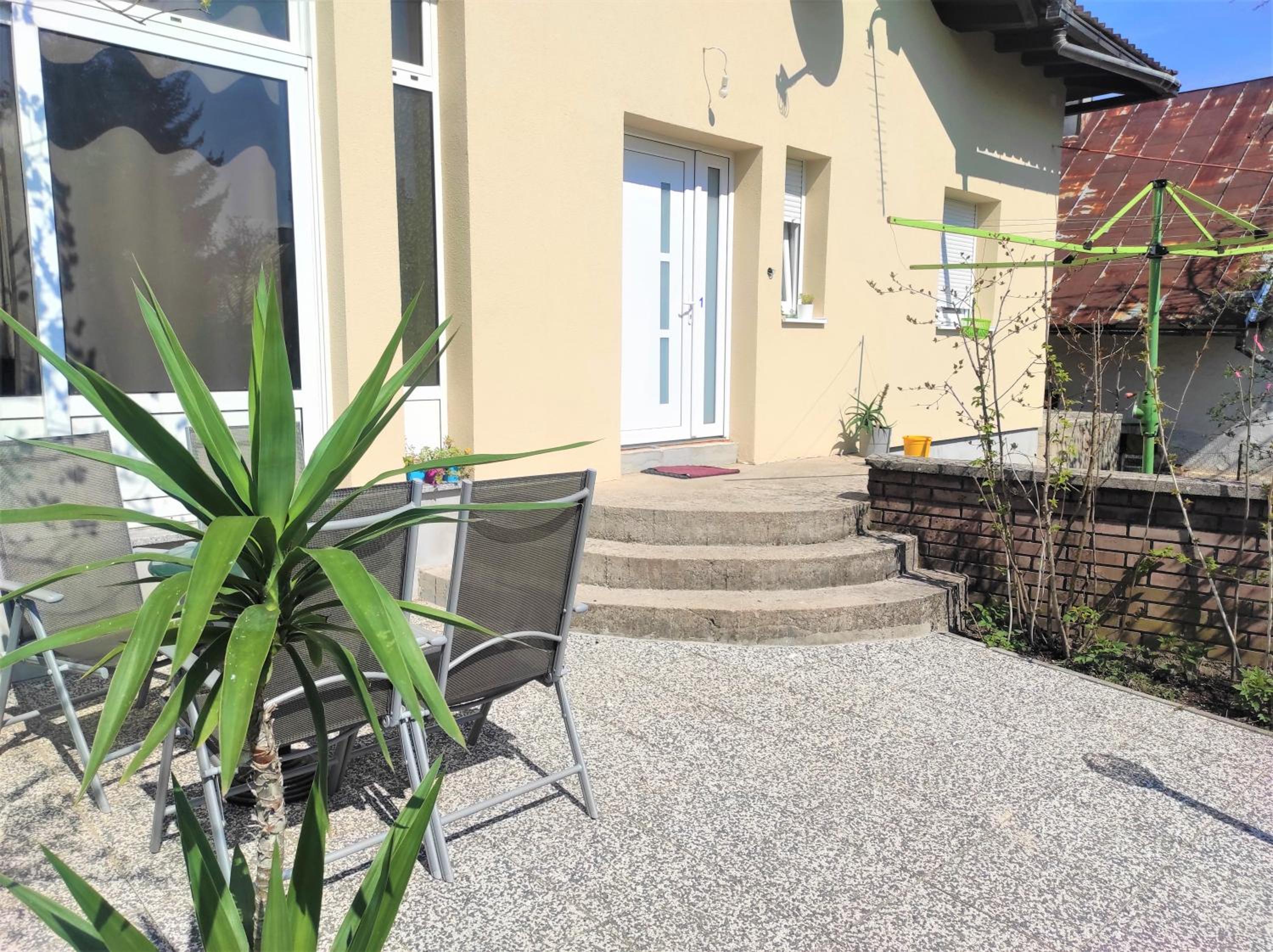 Two-Bedroom House - Photo 14