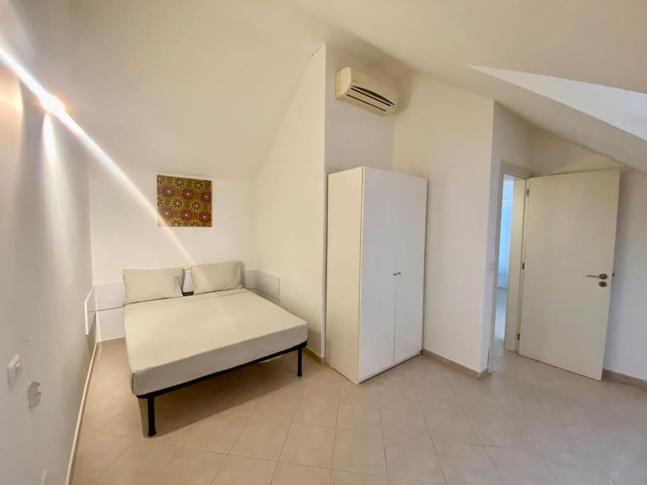 Three-Bedroom Apartment photo 1