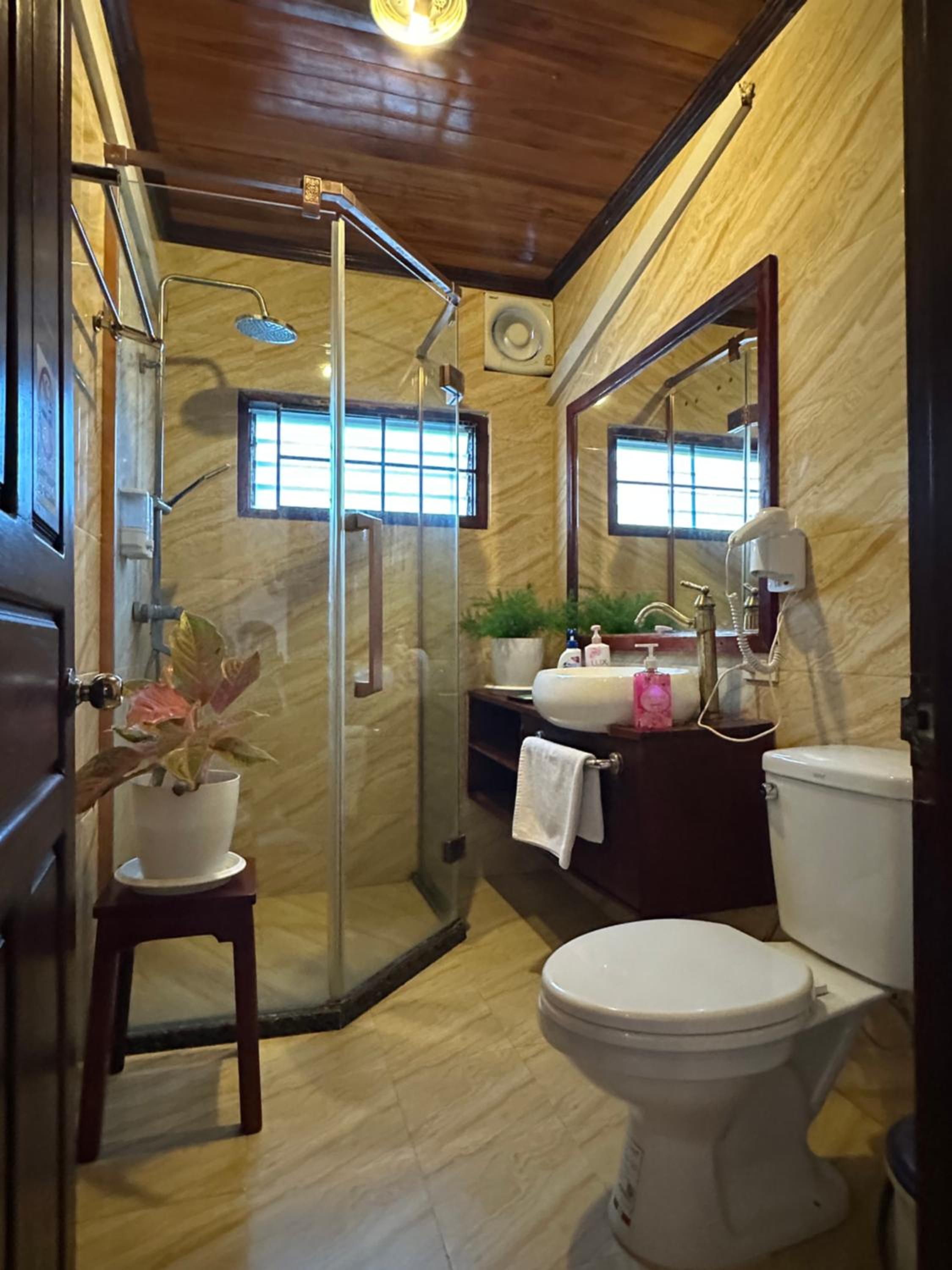 Deluxe Double Room - Photo 8
