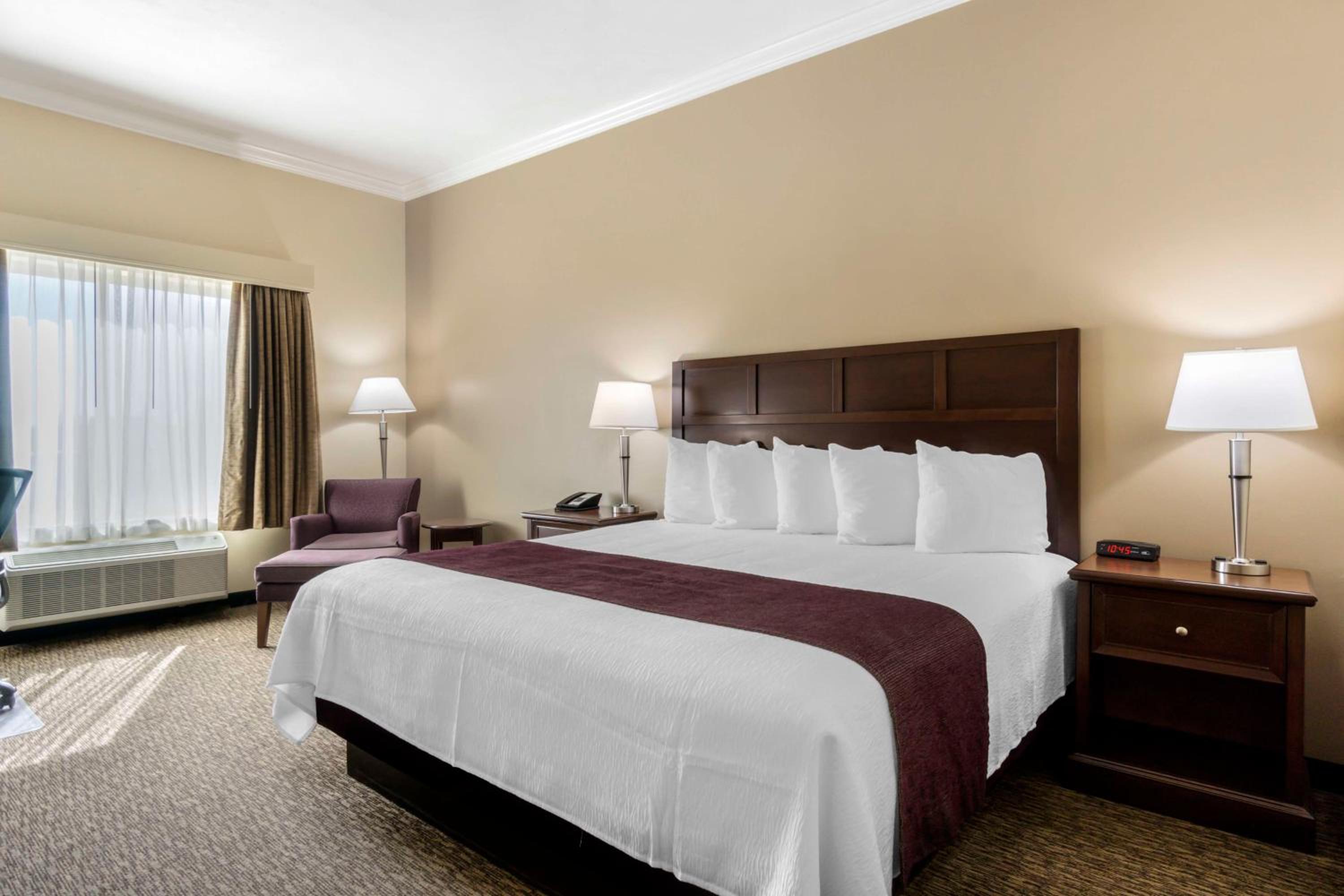 King Room - Communication Assistance/Non-Smoking