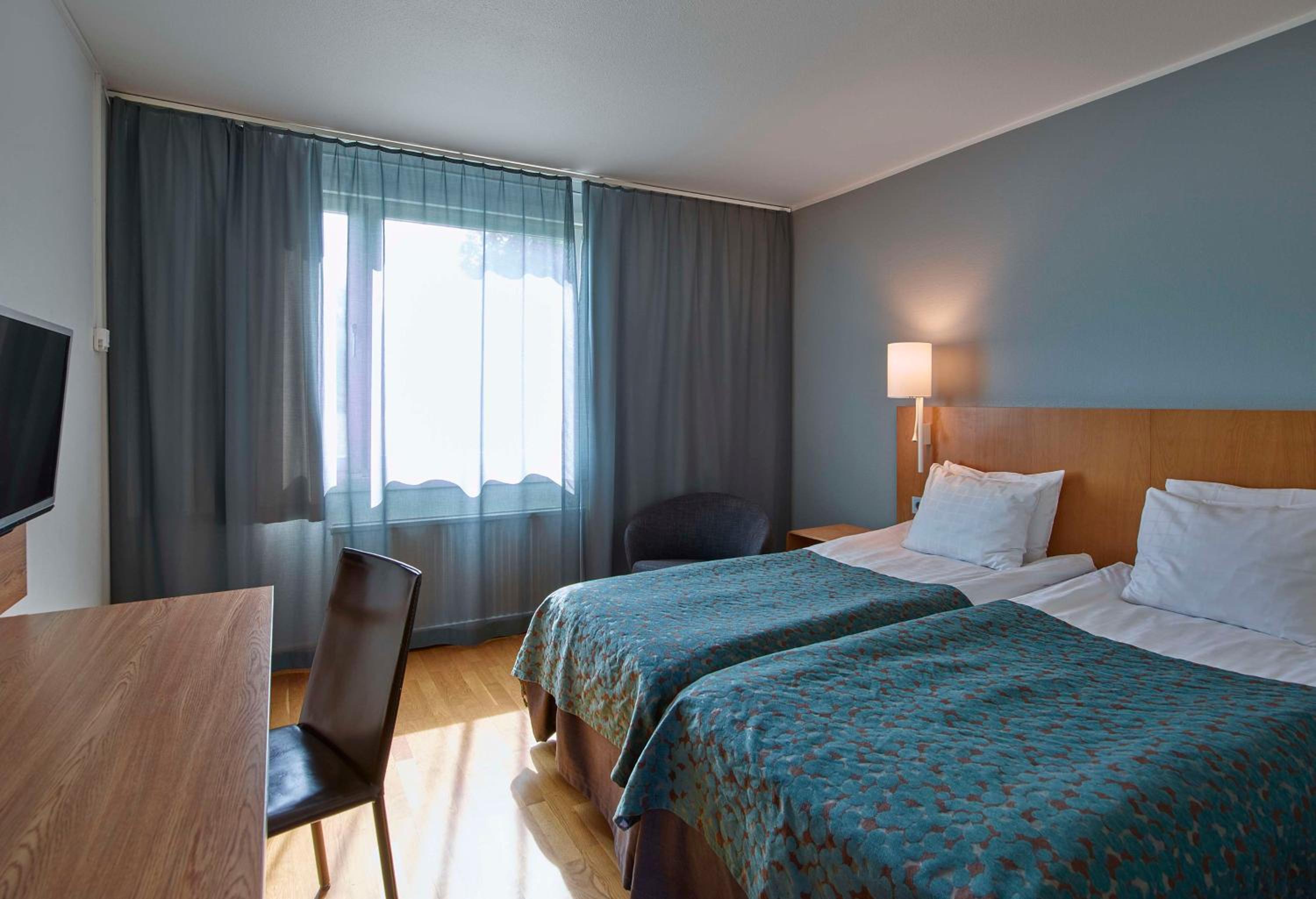 Standard Twin Room - Photo 1