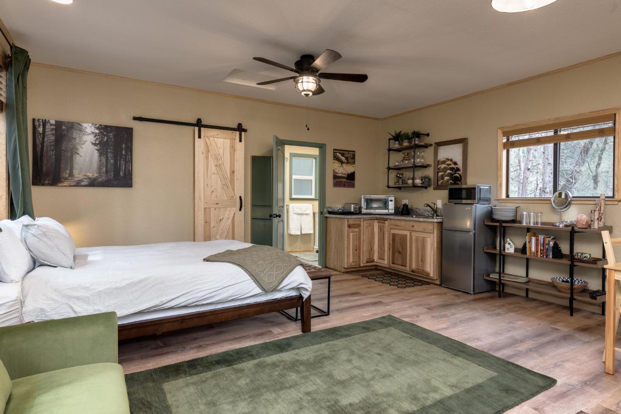 Superior King Room photo 1