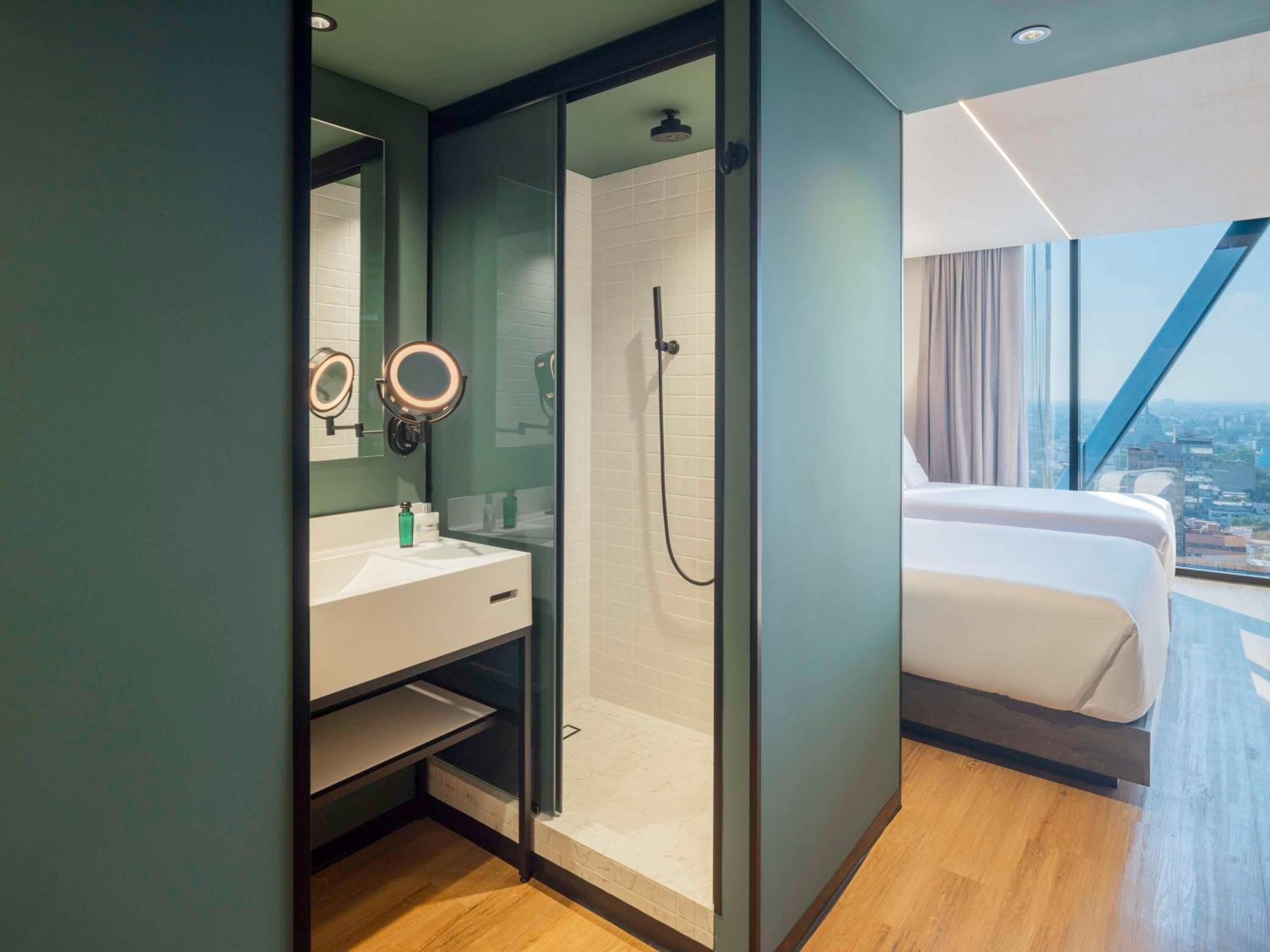 Superior Double Room with Two Double Beds - Photo 1