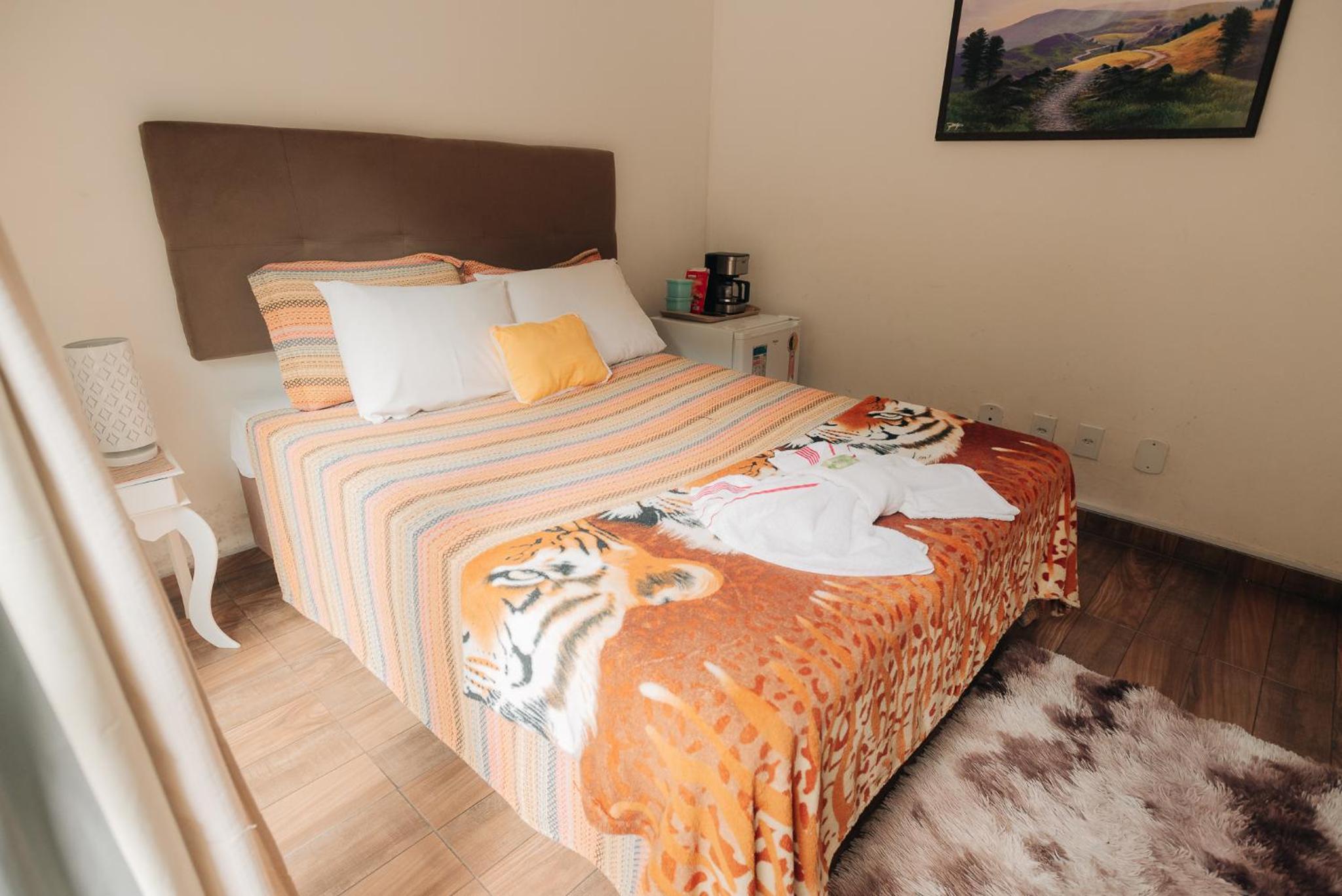 Double Room - Photo 8