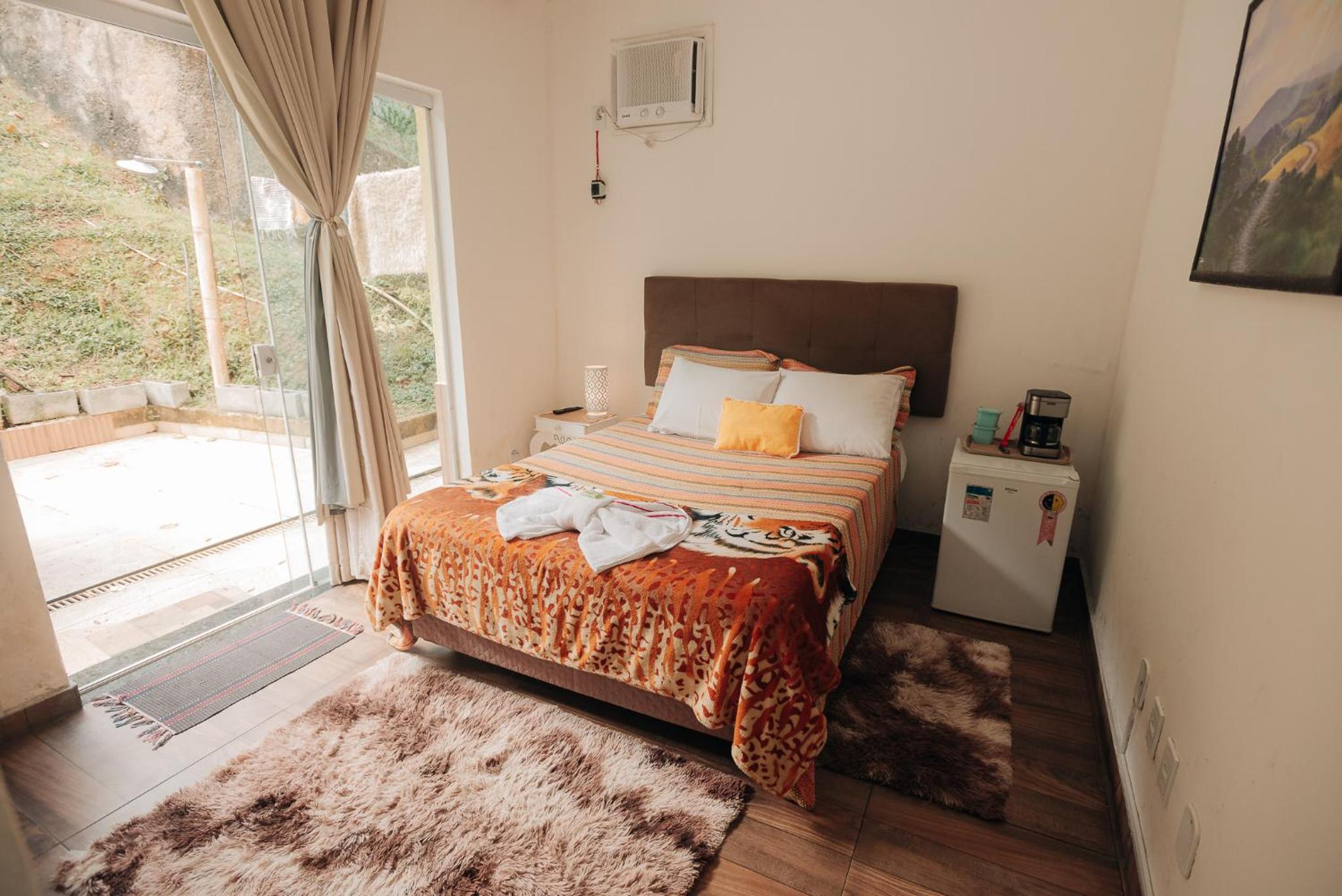 Double Room - Photo 16