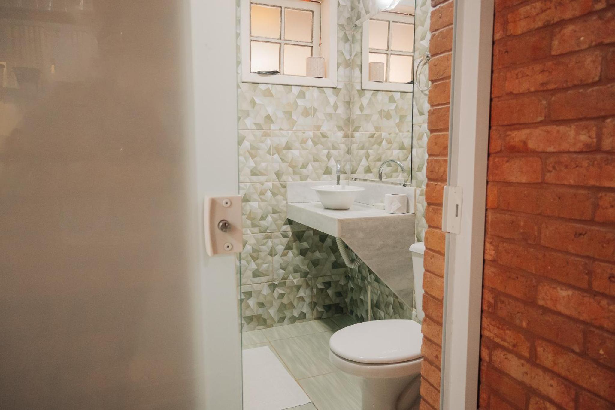 Family Room - Photo 20
