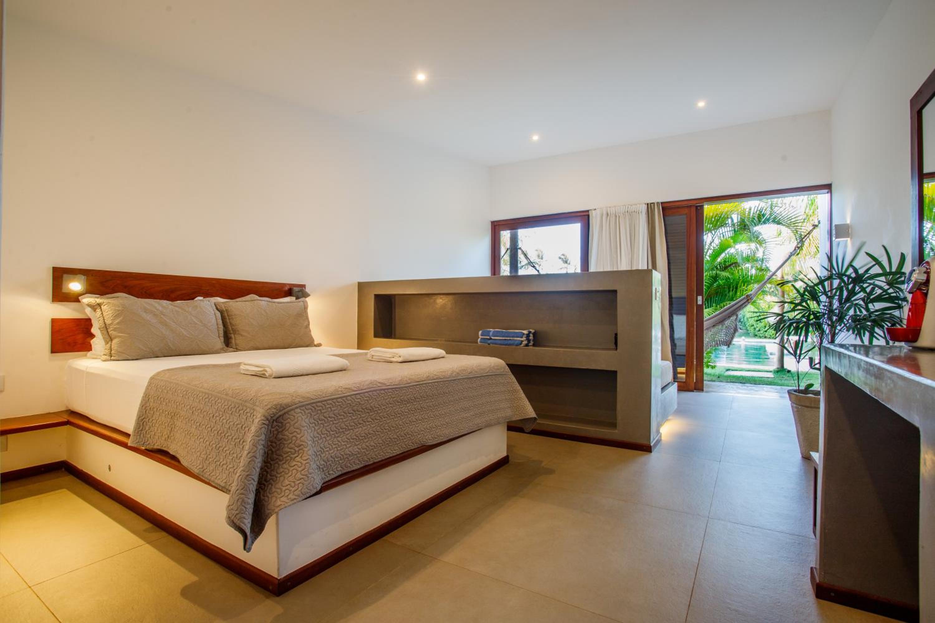 Standard Suite - Photo 1