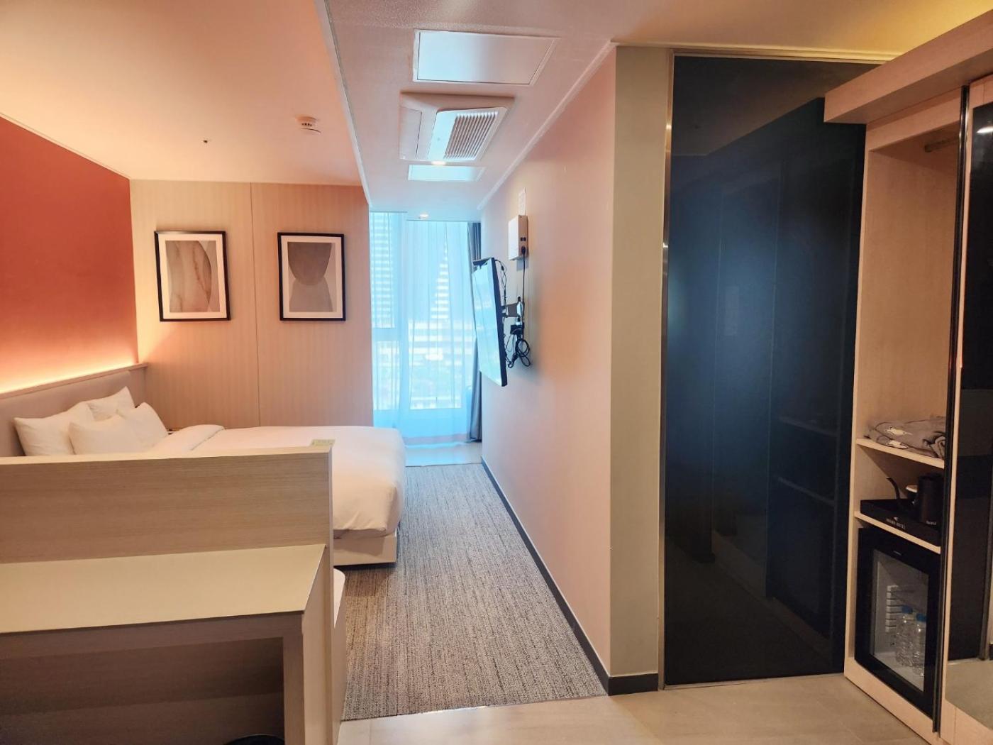 Premier Deluxe Room with Free access to Rooftop pool - Photo 18