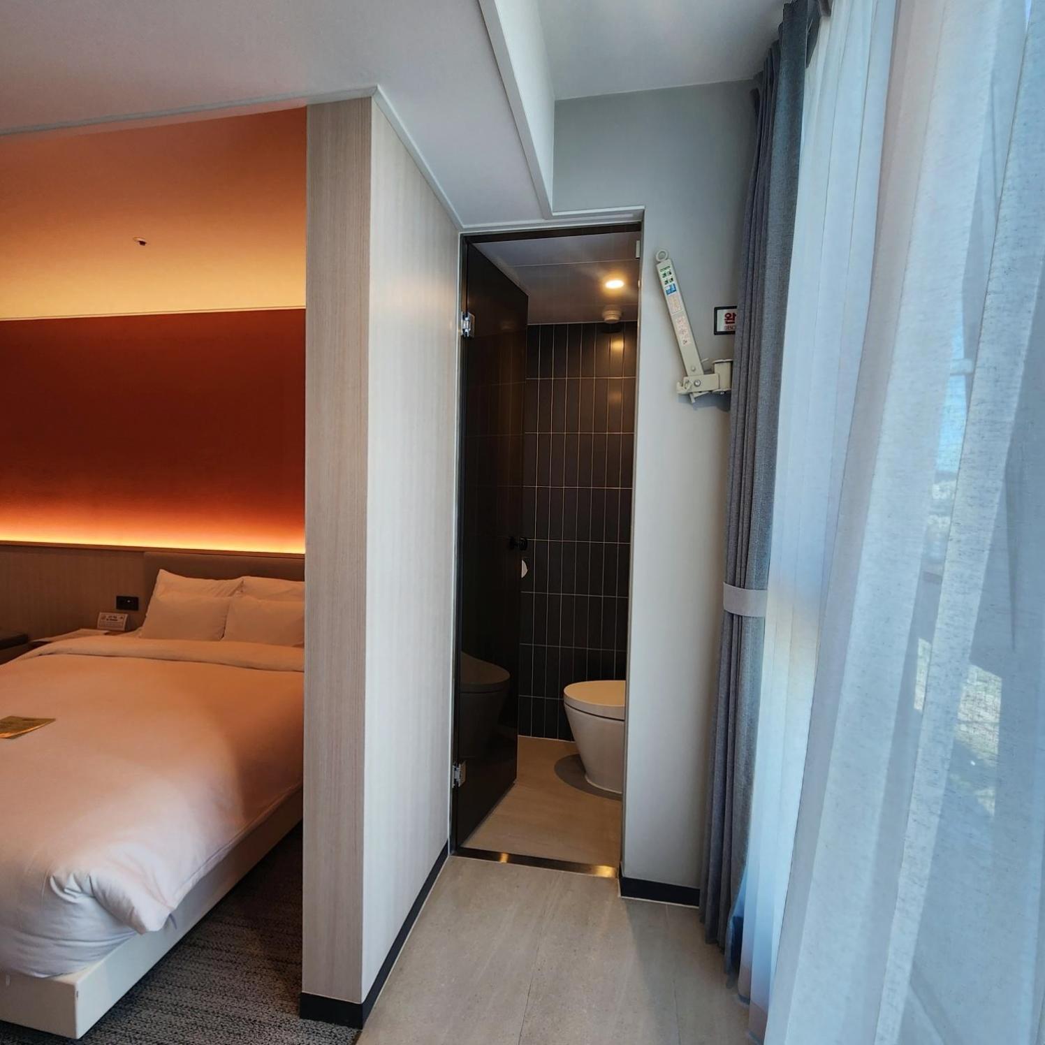 Premier Deluxe Room with Free access to Rooftop pool - Photo 12