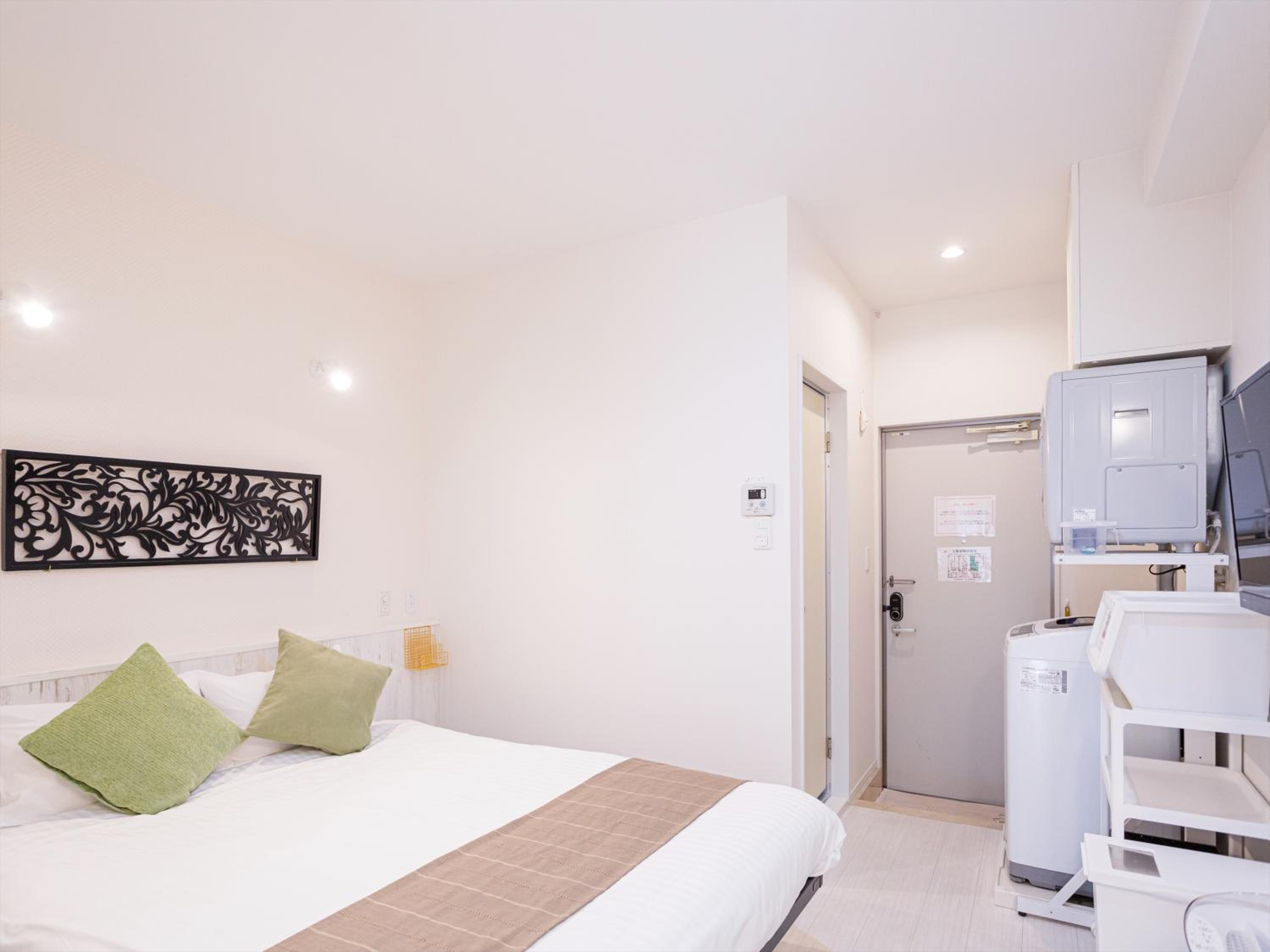 Double Room - Photo 7