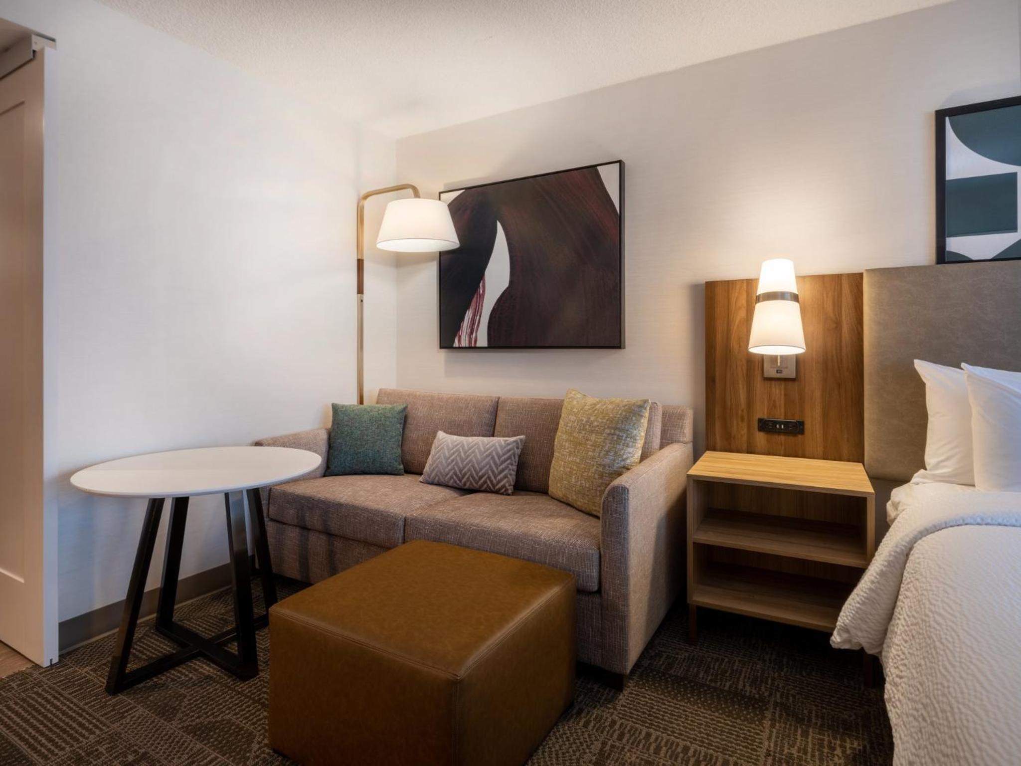 King Studio Suite with Sofa Bed - Photo 2