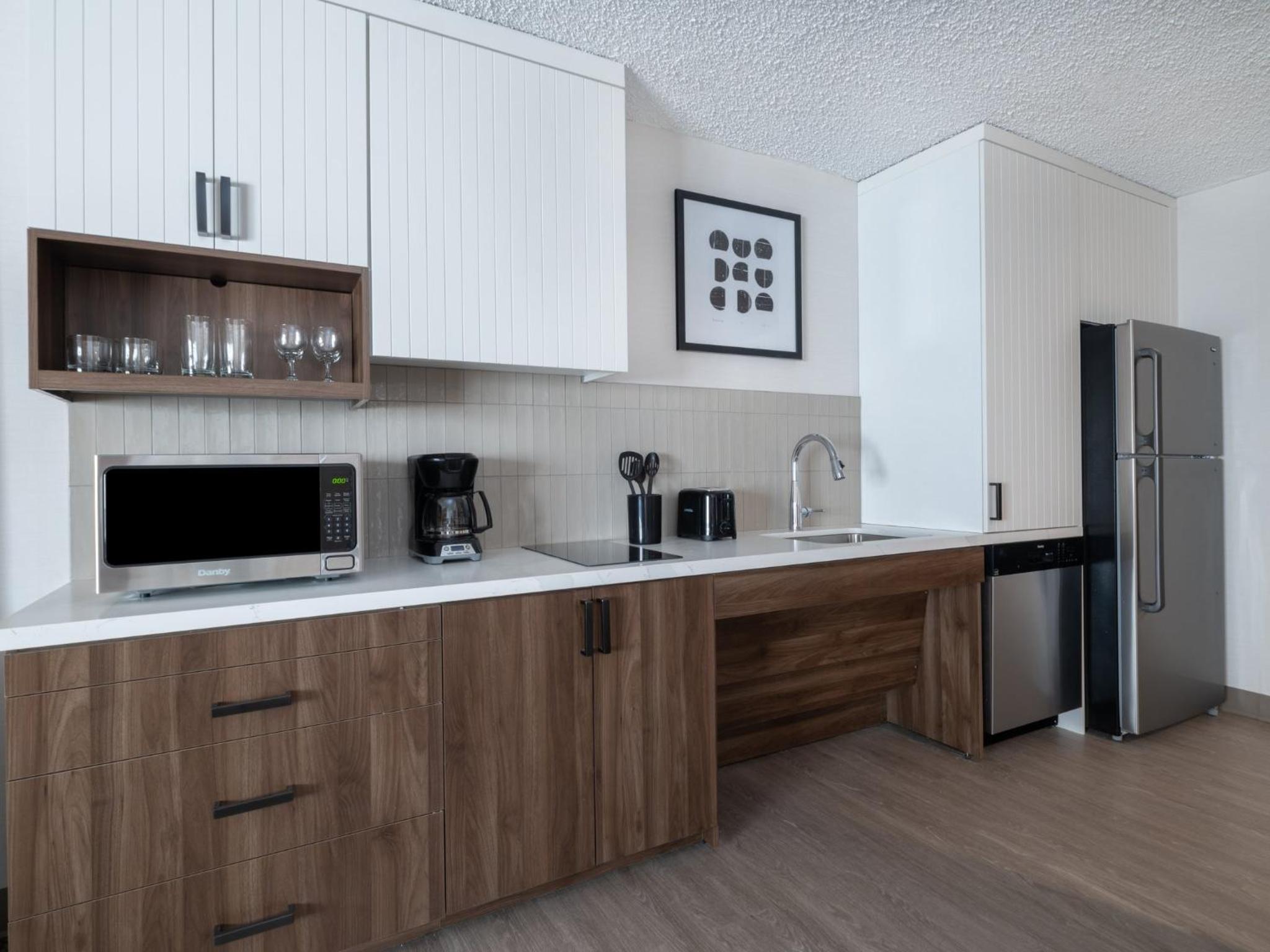 King Studio Suite - Photo 3