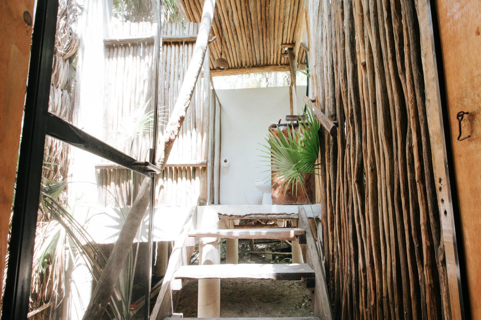 Double Room With Private Bathroom - Photo 4