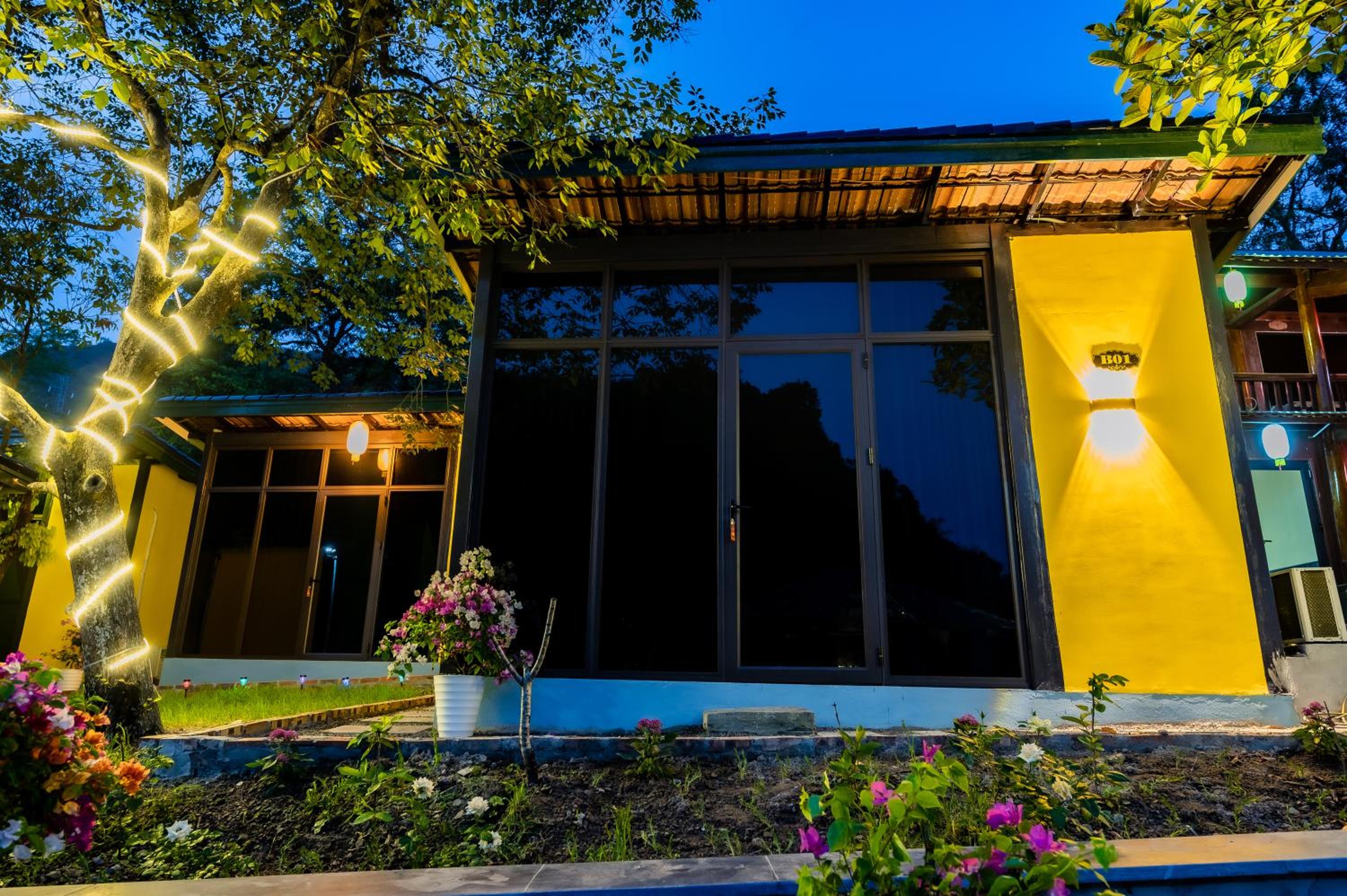 Bungalow Double or Twin with Mountain & Garden View photo 2