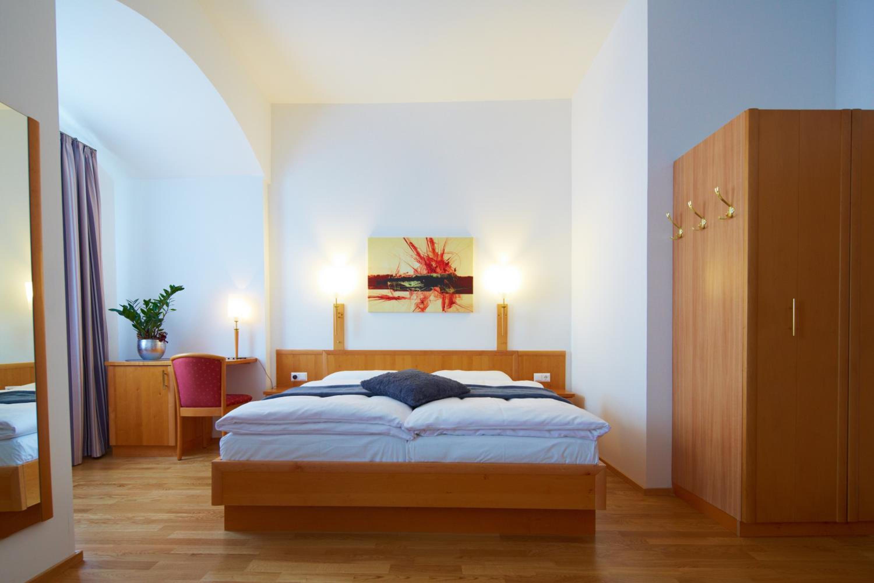 Large Double Room