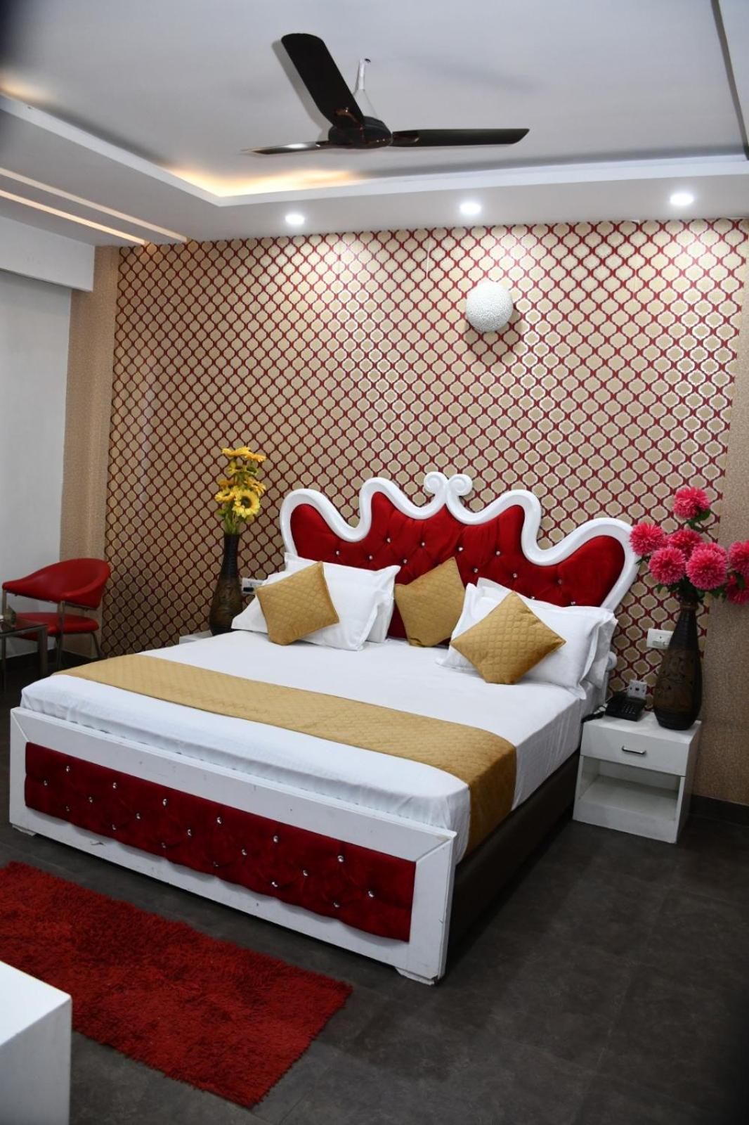 Superior King Room