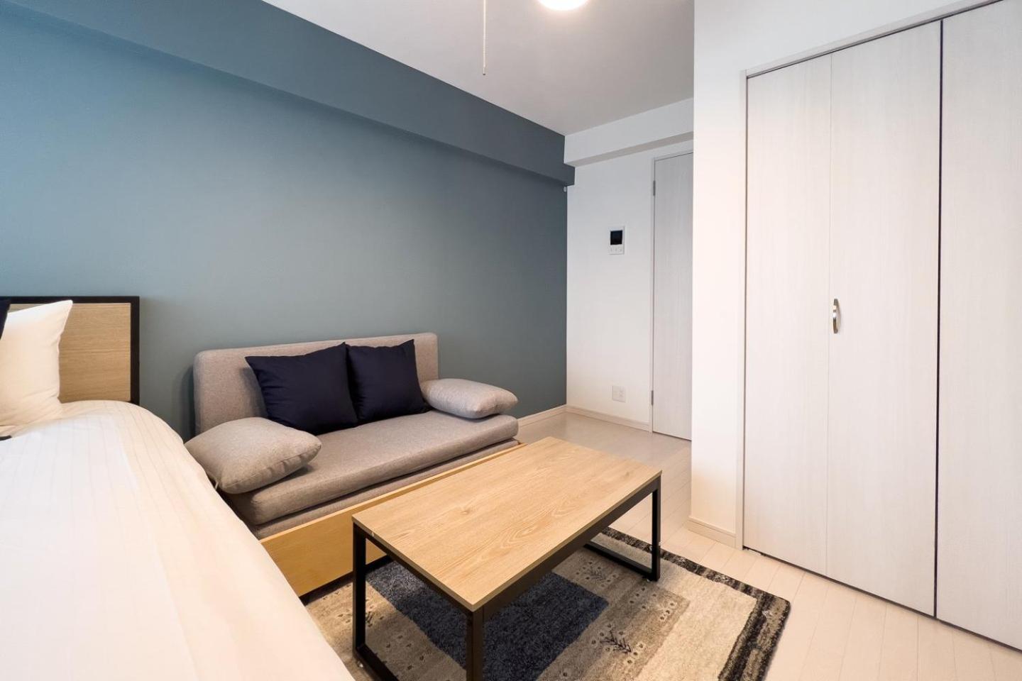 One-Bedroom Apartment photo 3