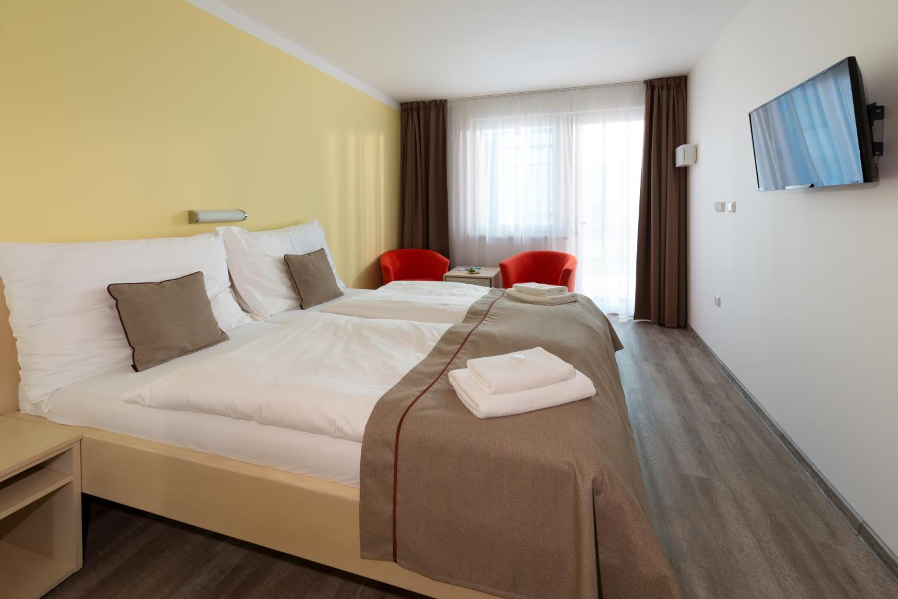 Double Room - Photo 1
