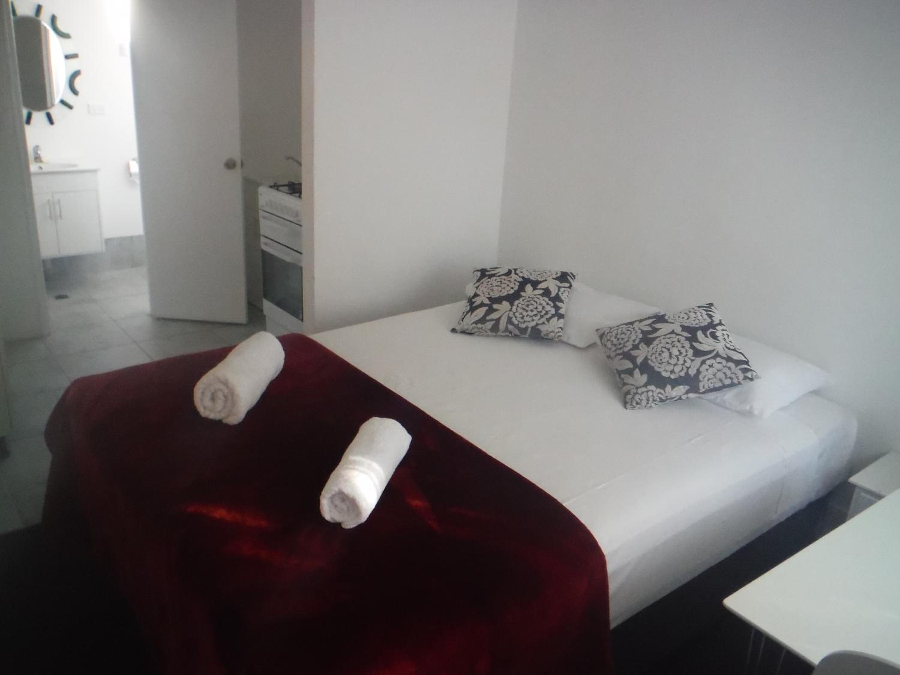 Deluxe Queen Room