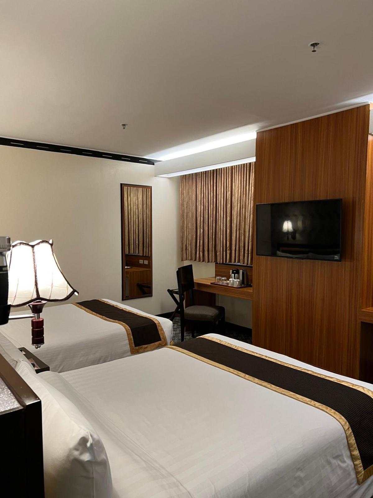 Double or Twin Room - Photo 5