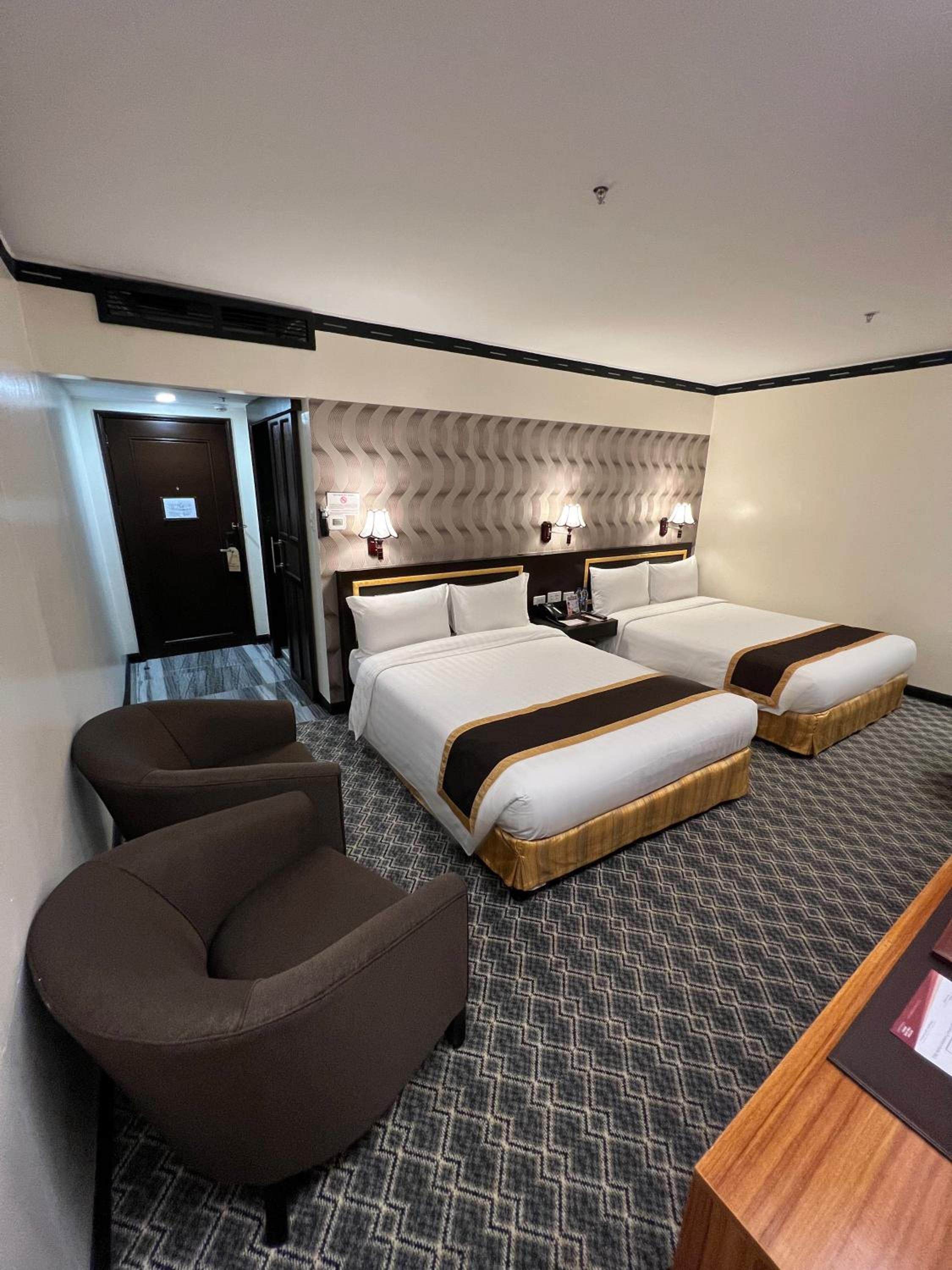 Double or Twin Room - Photo 3