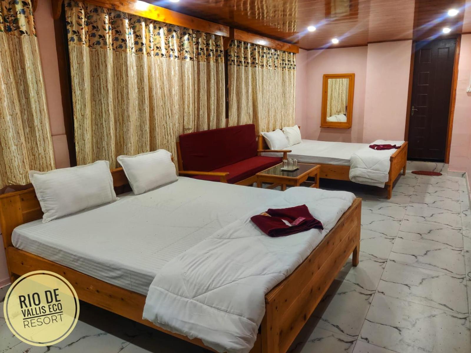 Deluxe Family Suite