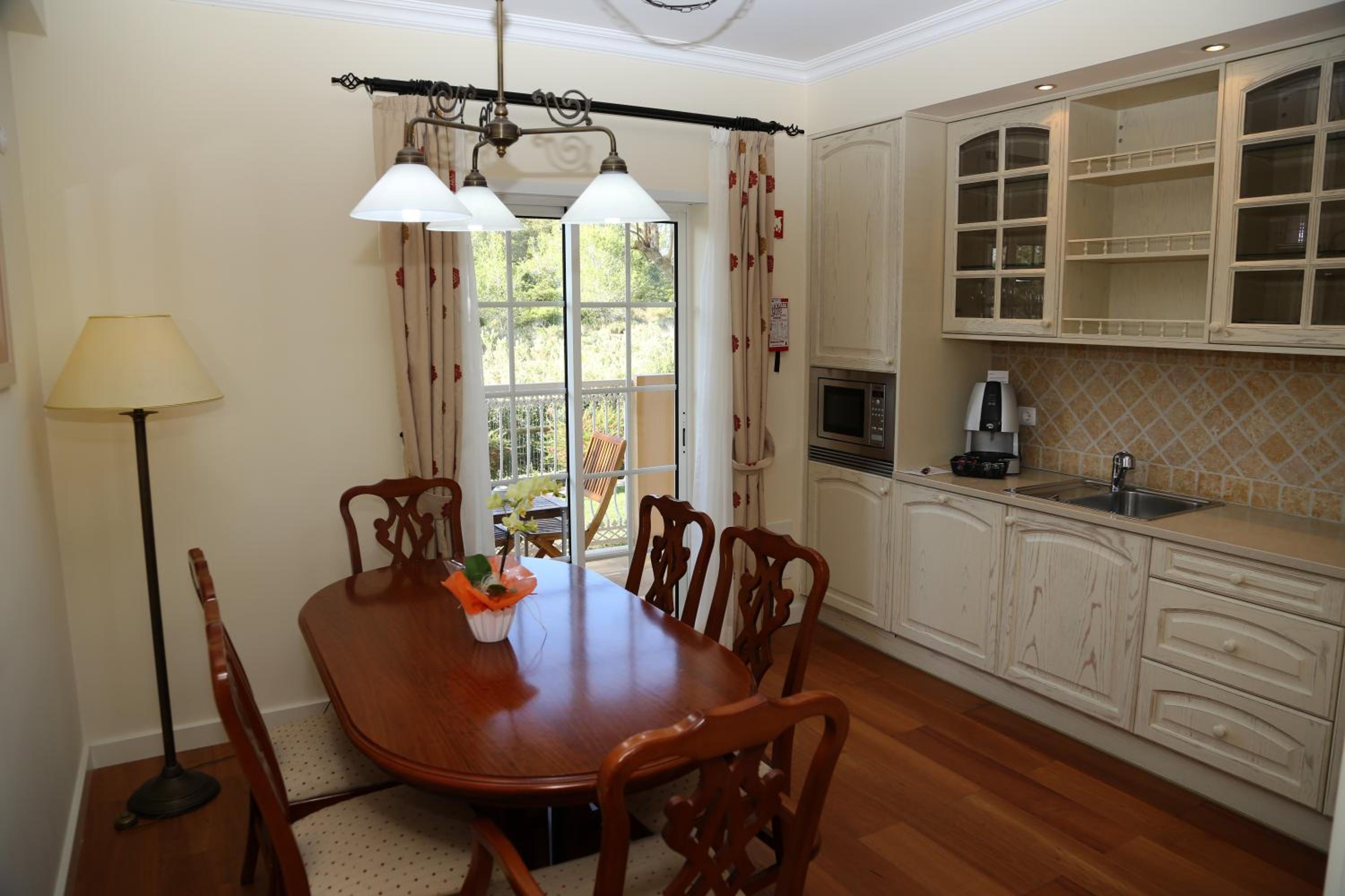 Two-Bedroom Apartment - Photo 7