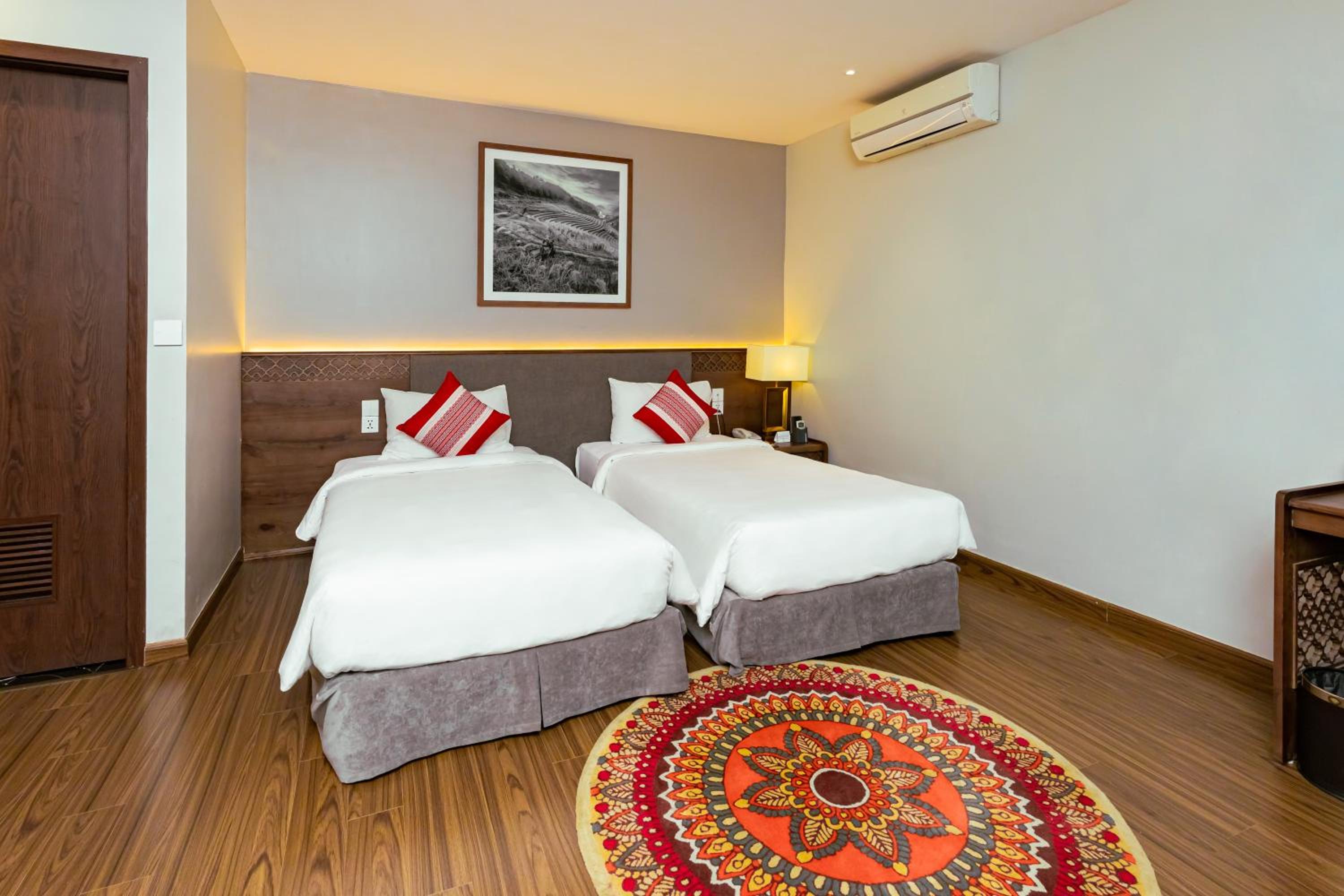 Special Offer - Deluxe Double With City View - Photo 8
